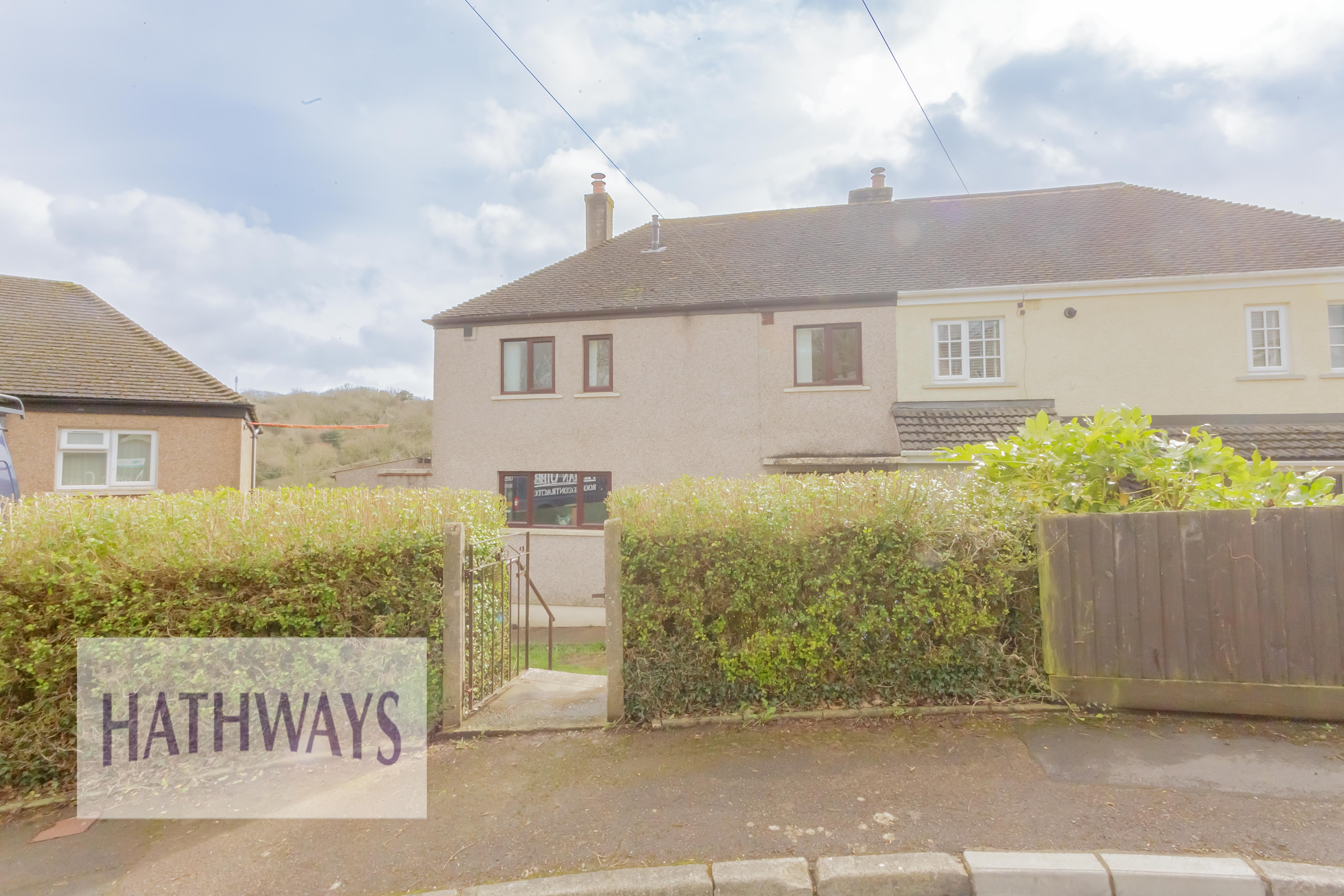 3 bed house for sale in Mynydd View, Pontypool  - Property Image 1