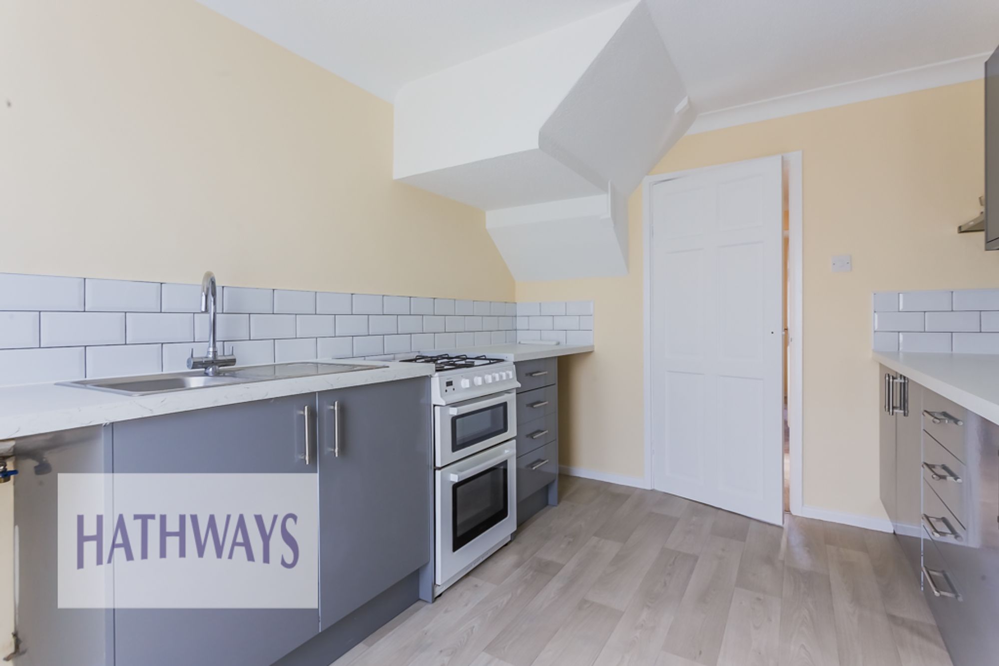 3 bed semi-detached house for sale in Pine Grove, Newport 5