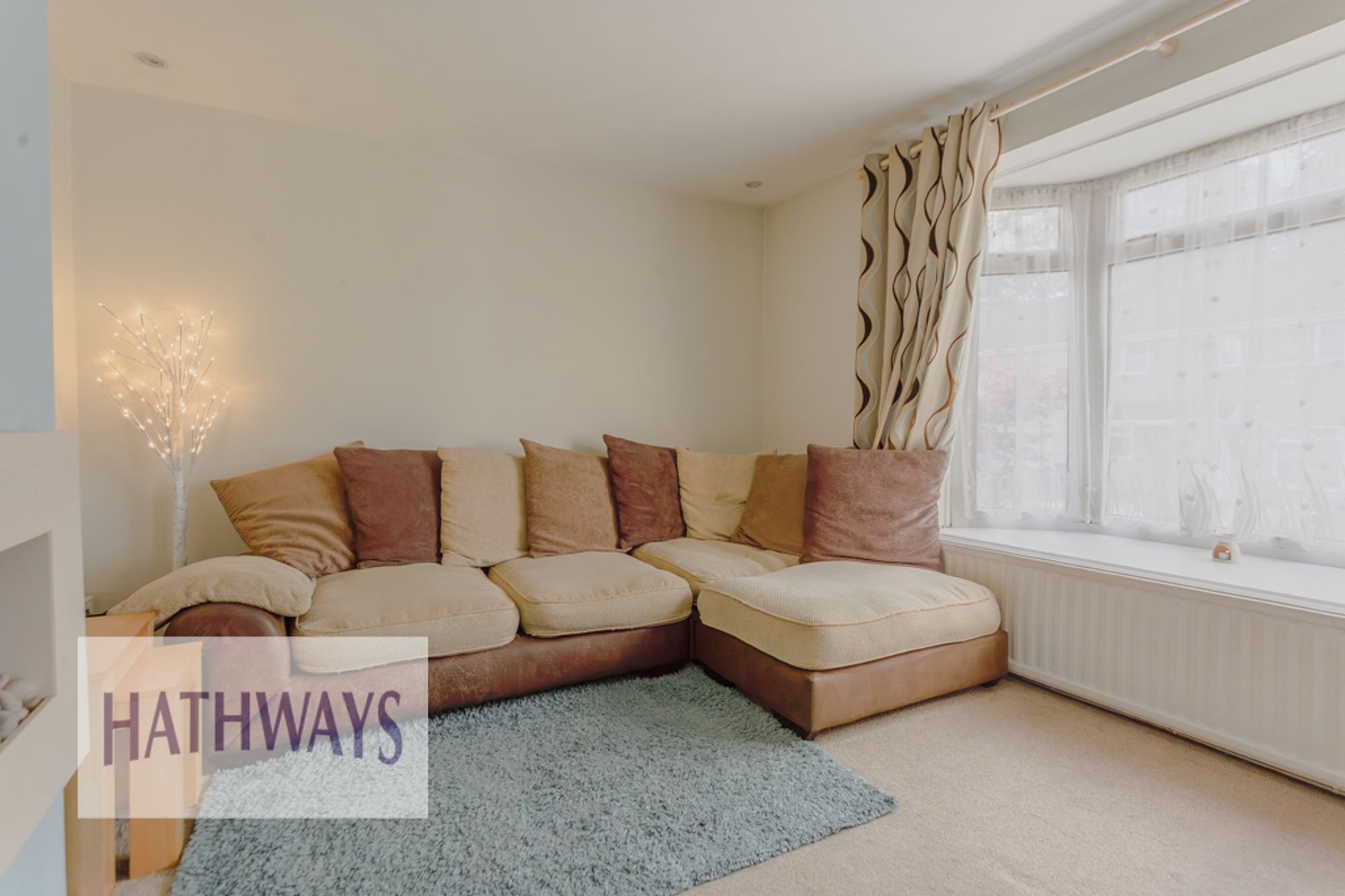 3 bed mid-terraced house for sale in Kidwelly Road, Cwmbran  - Property Image 8