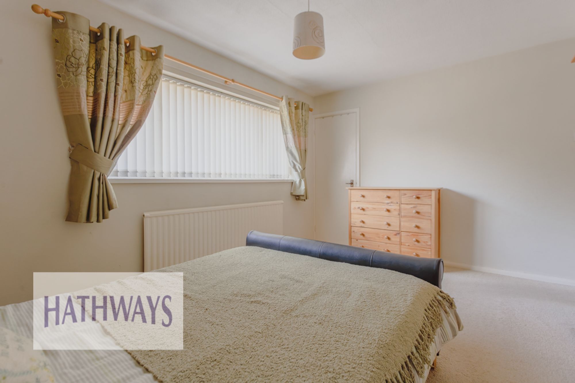 3 bed mid-terraced house for sale in Kidwelly Road, Cwmbran  - Property Image 20