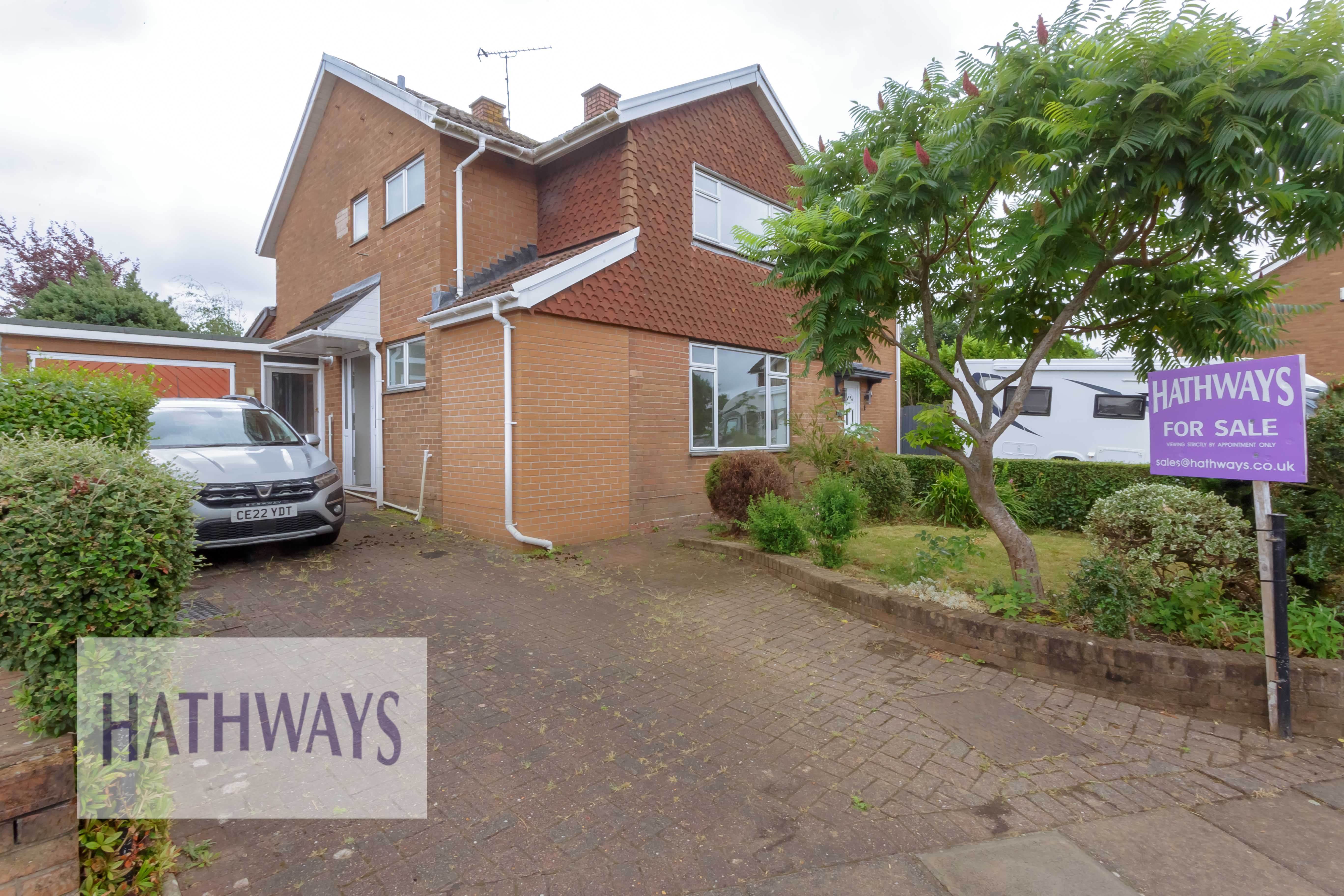 3 bed house for sale in Llanyravon Way, Cwmbran  - Property Image 1