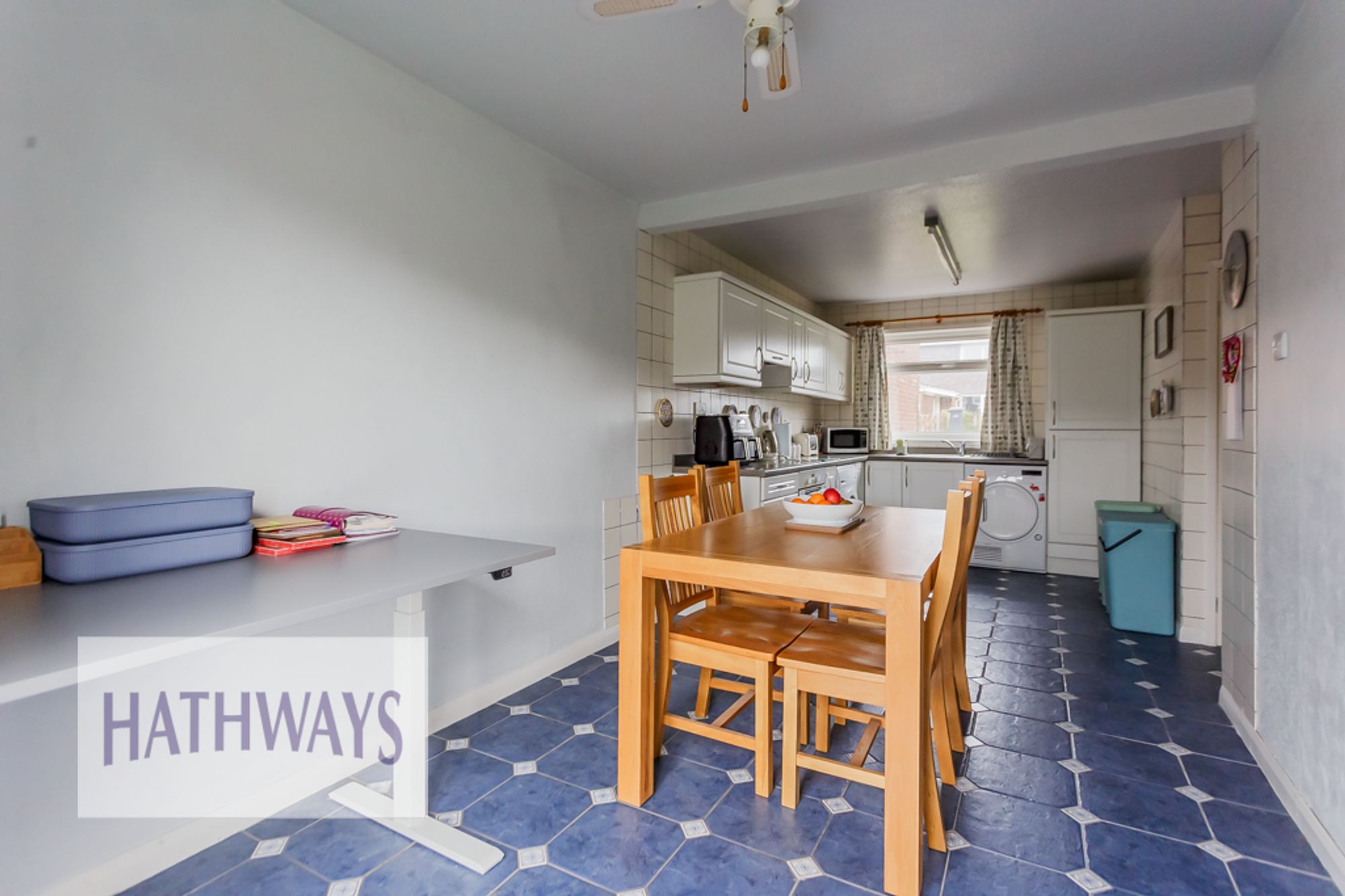 3 bed end of terrace house for sale in Brynglas, Cwmbran  - Property Image 8