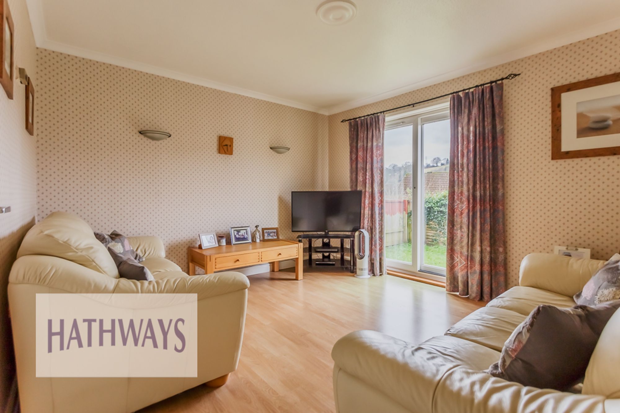 3 bed end of terrace house for sale in Brynglas, Cwmbran  - Property Image 10