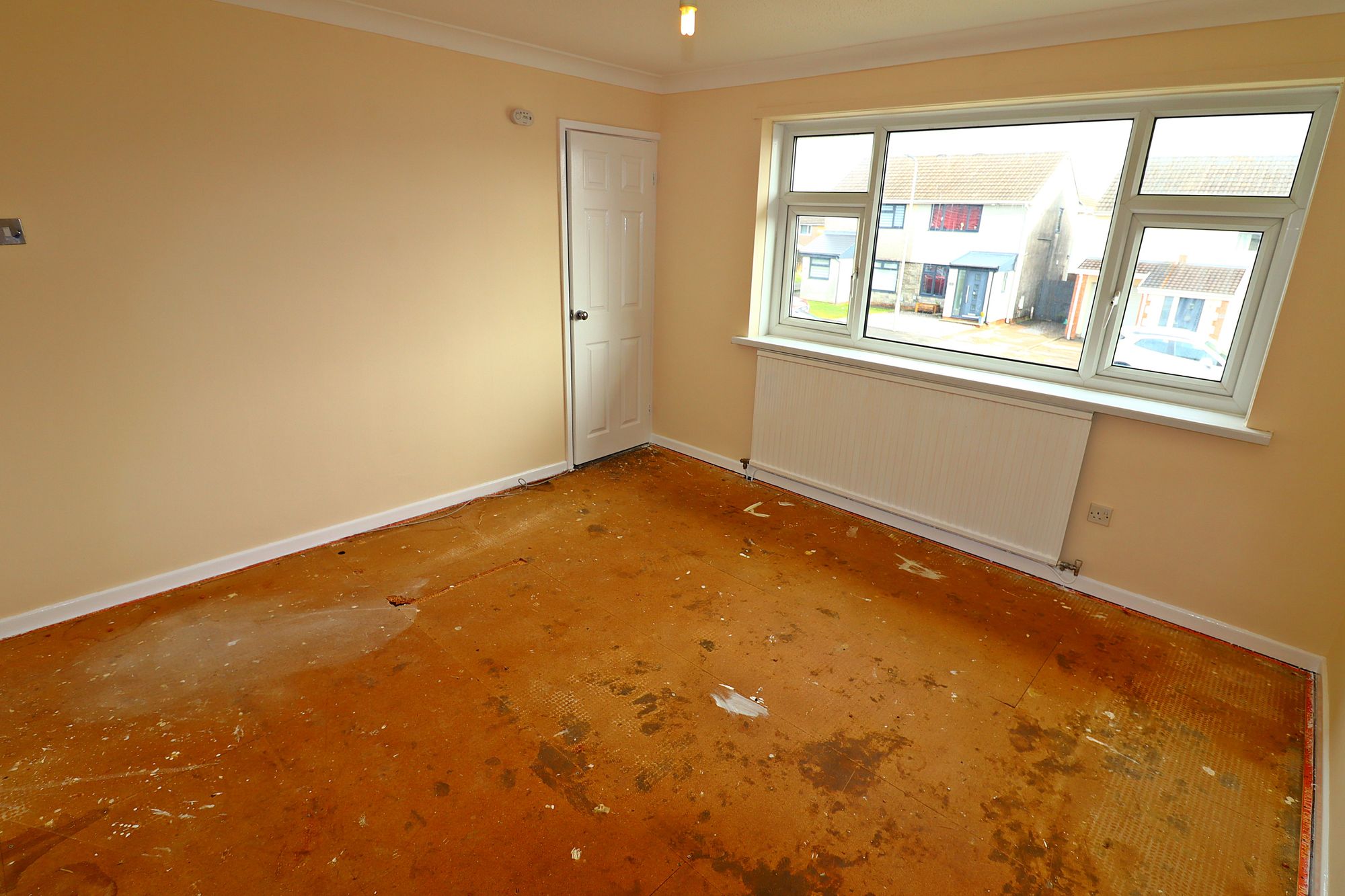 2 bed semi-detached house for sale in Milton Close, Pontypridd  - Property Image 9