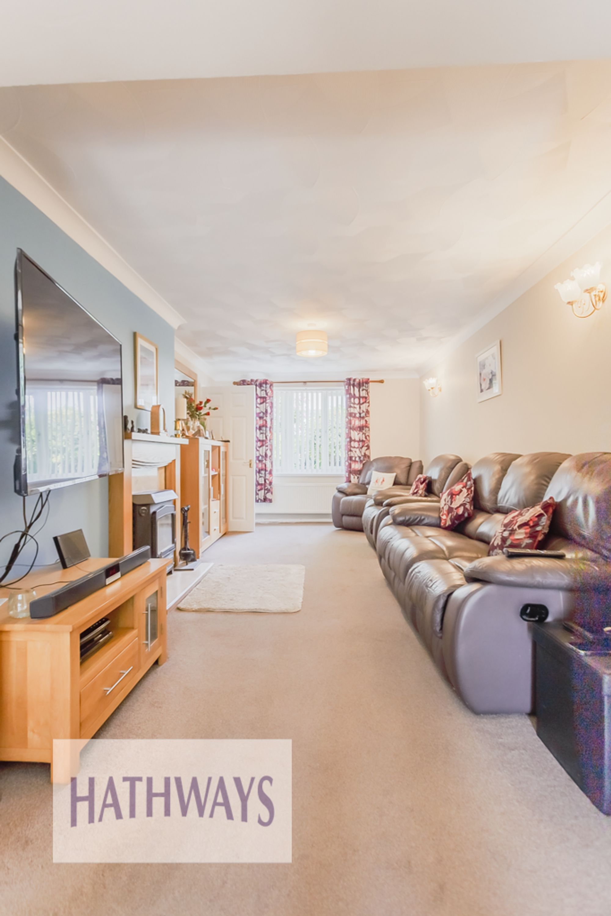 3 bed end of terrace house for sale in Brynhyfryd, Cwmbran  - Property Image 6