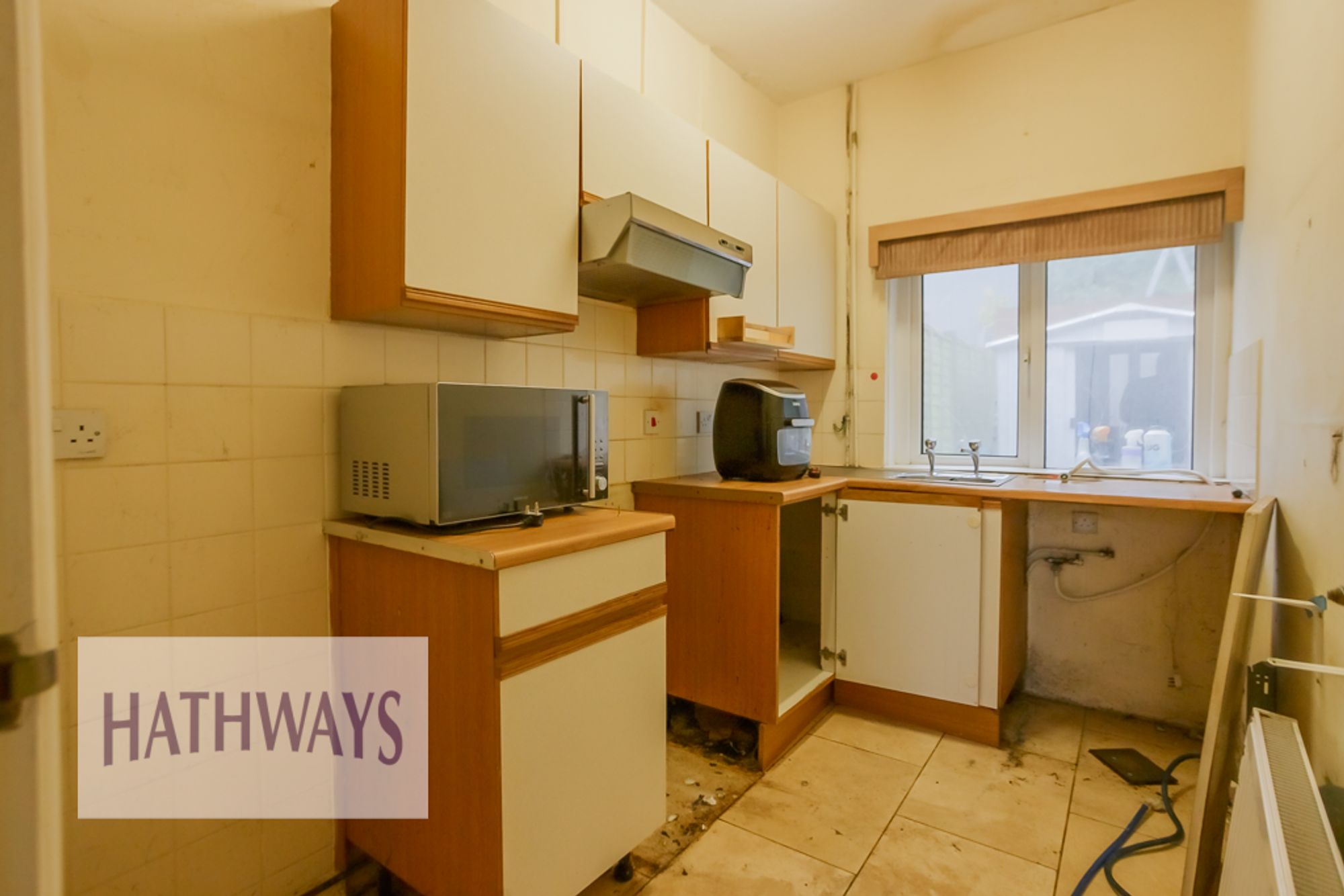 2 bed mid-terraced house for sale in Brook Street, Cwmbran  - Property Image 9