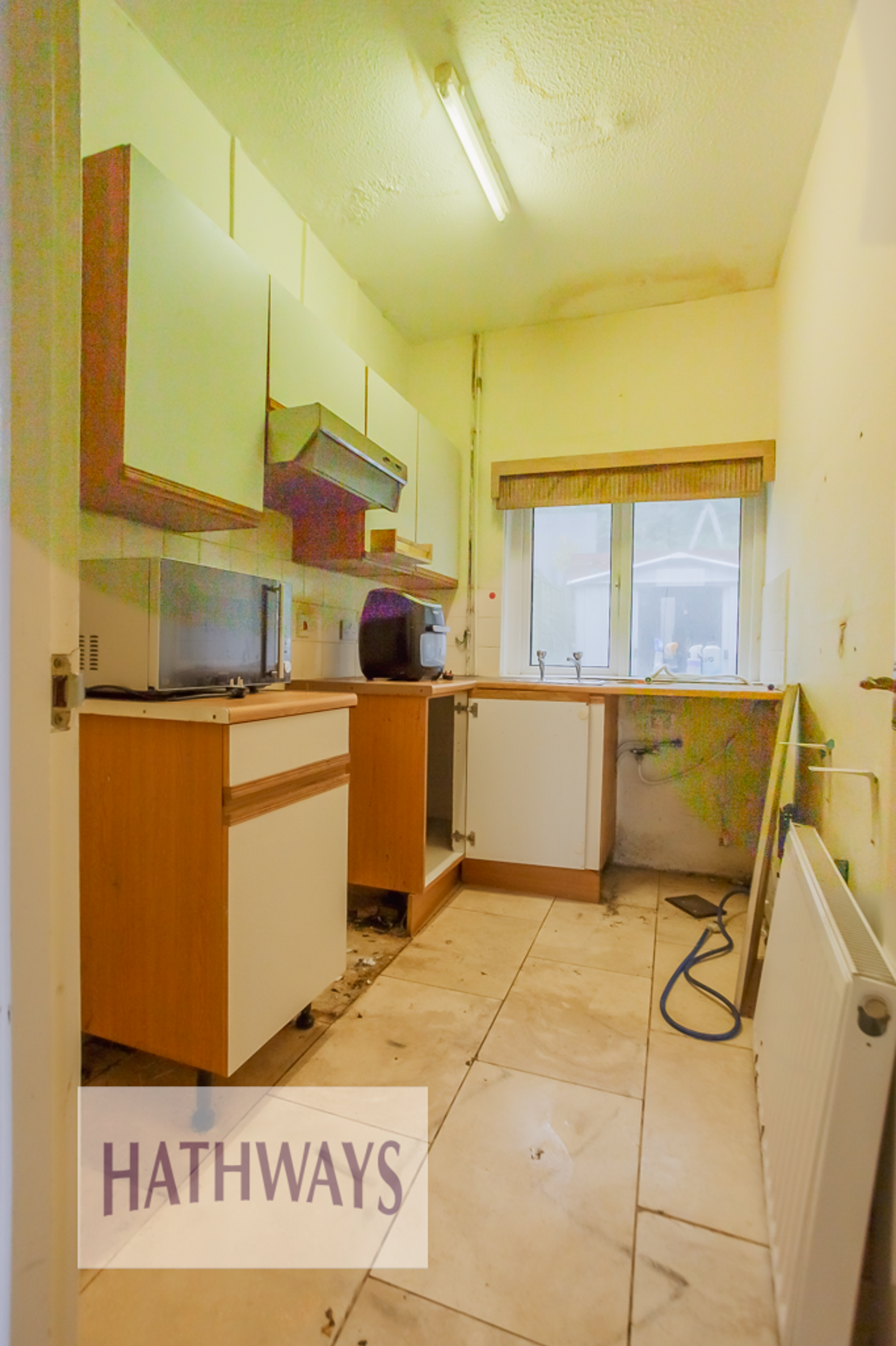 2 bed mid-terraced house for sale in Brook Street, Cwmbran  - Property Image 10