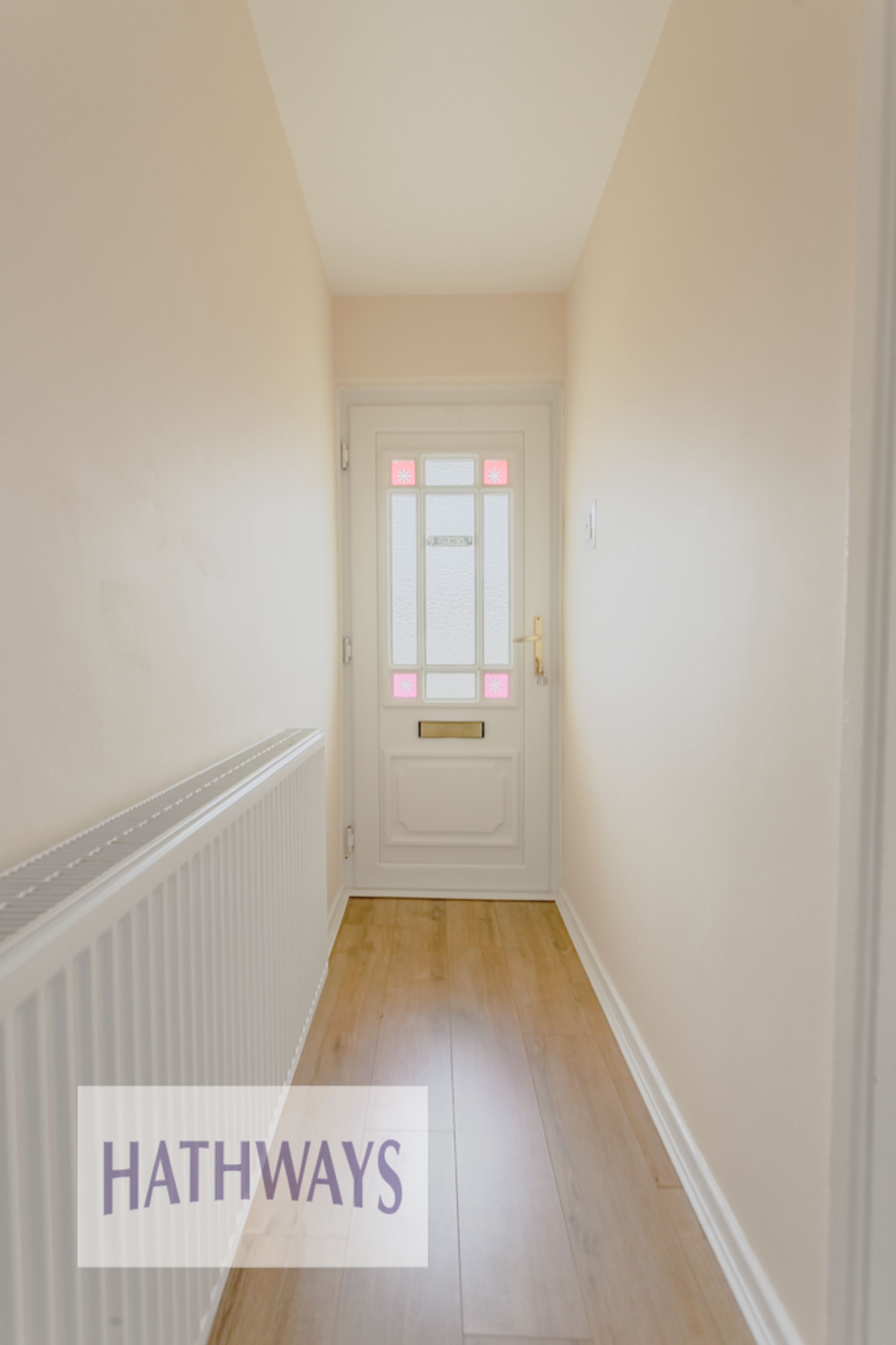 2 bed flat for sale in Oaklands Road, Pontypool 2