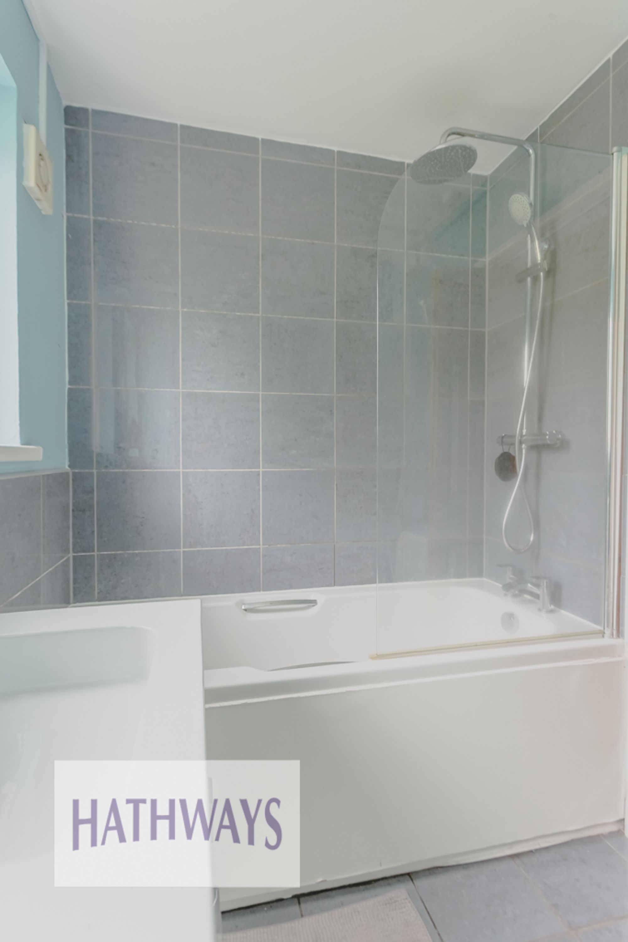 2 bed flat for sale in Oaklands Road, Pontypool 13