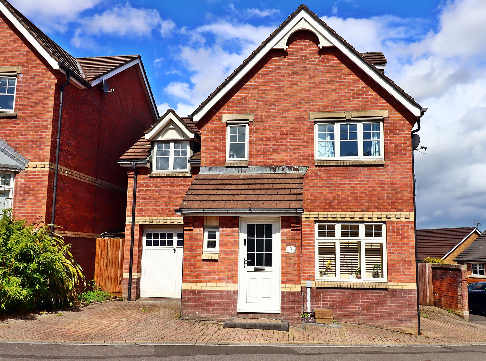 5 bed detached house for sale in Windsor Drive, Pontyclun  - Property Image 2