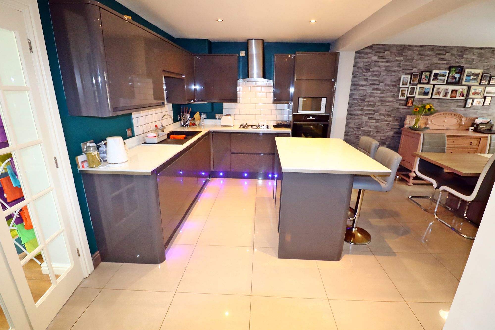 5 bed detached house for sale in Windsor Drive, Pontyclun  - Property Image 10