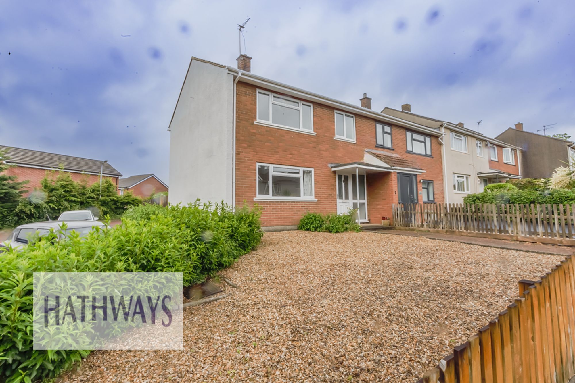 3 bed end of terrace house for sale in Salisbury Court, Cwmbran  - Property Image 3
