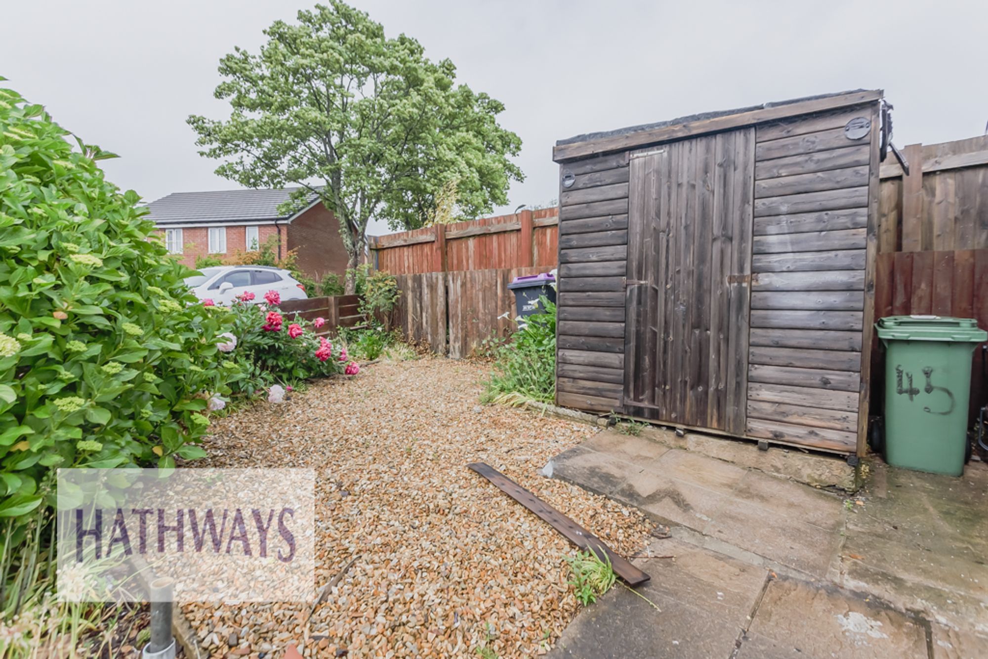 3 bed end of terrace house for sale in Salisbury Court, Cwmbran  - Property Image 39