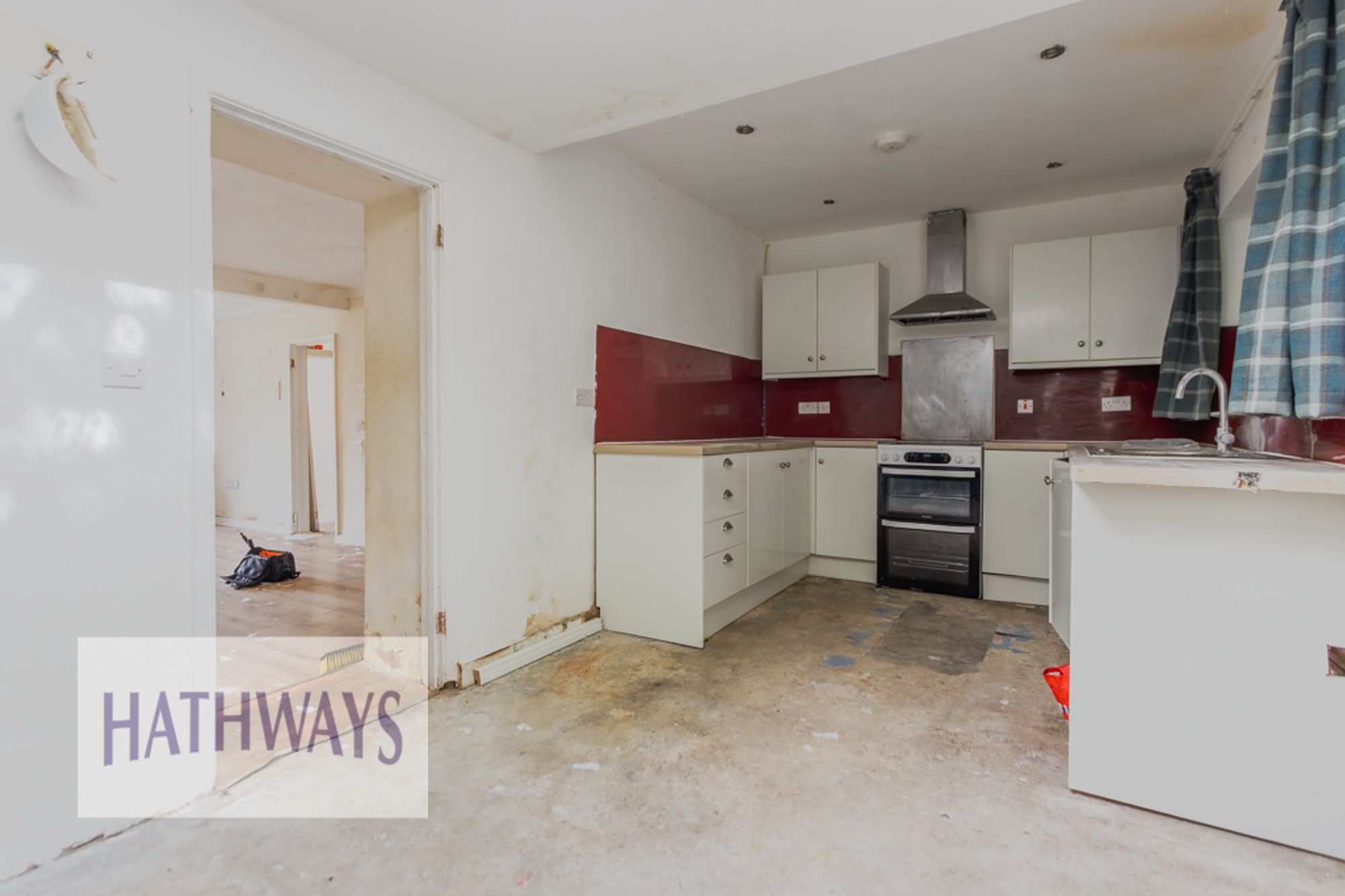 3 bed semi-detached house for sale in Plasycoed Road, Pontypool  - Property Image 10