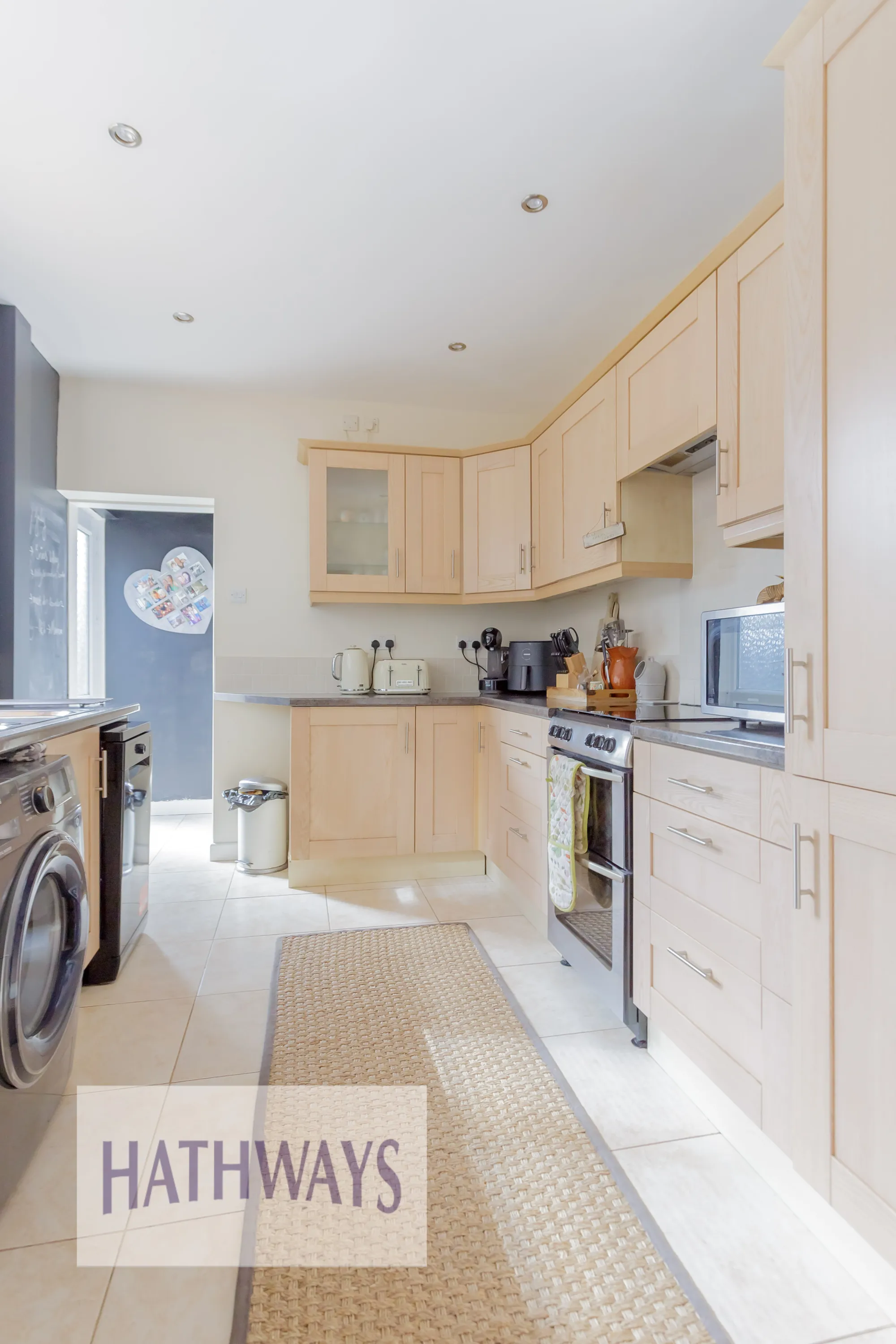 3 bed house for sale in Brooklands Terrace, Cwmbran  - Property Image 12