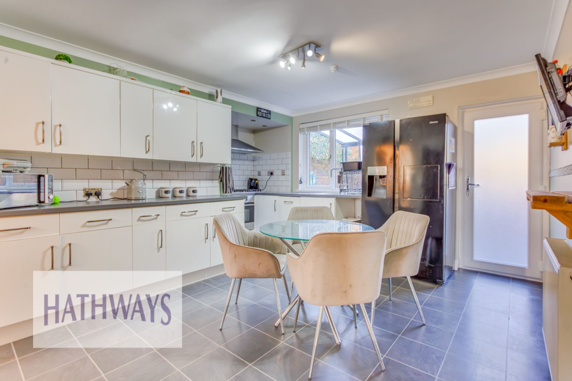 3 bed mid-terraced house for sale in Springfield Road, Pontypool 9