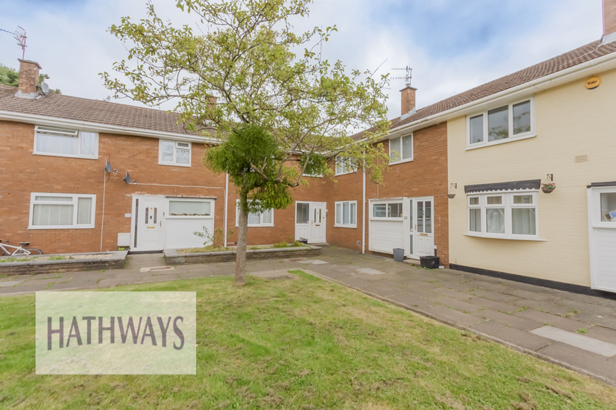 4 bed terraced house for sale in Cherry Tree Close, Cwmbran  - Property Image 1