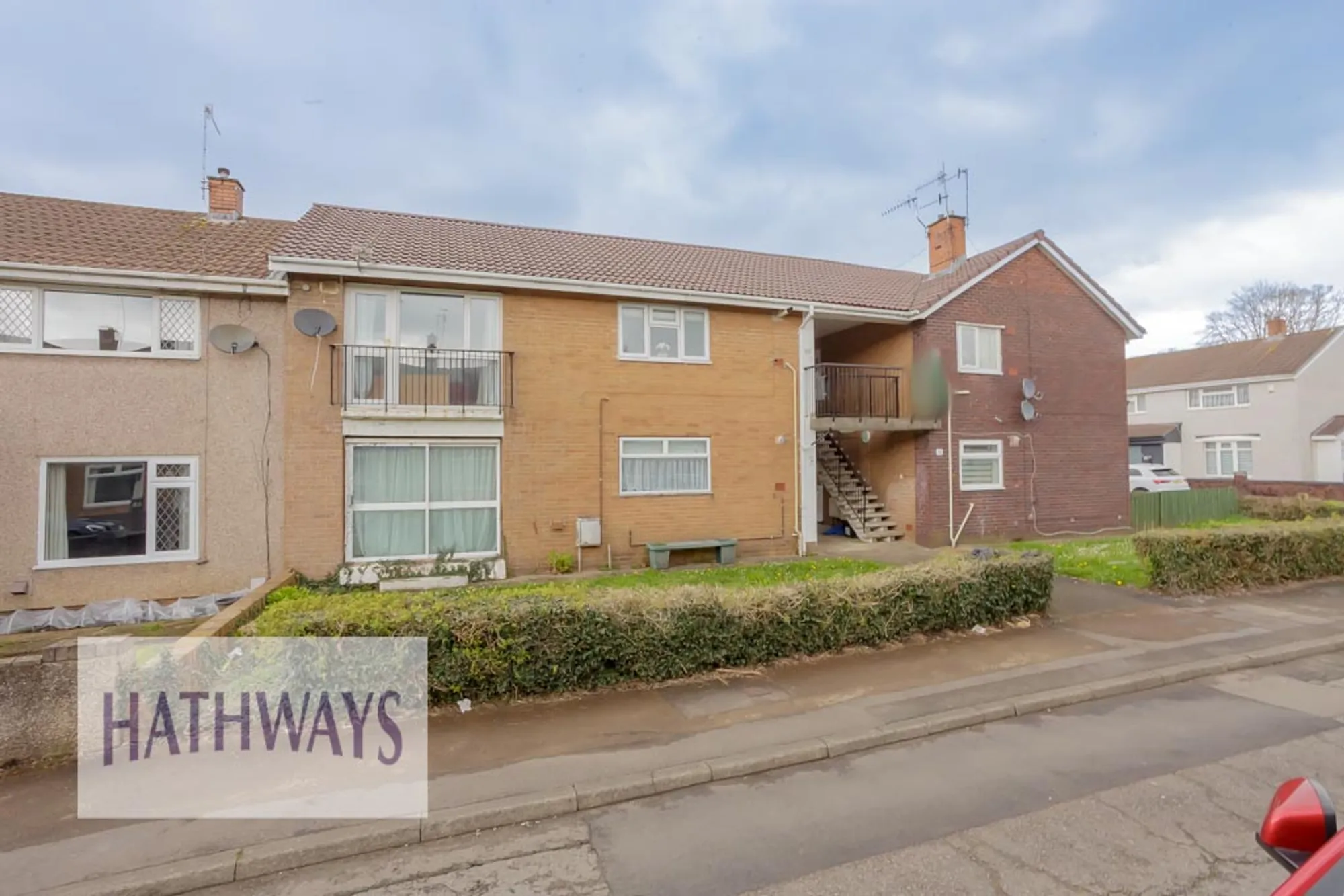 2 bed flat for sale in Caernarvon Crescent, Cwmbran  - Property Image 3