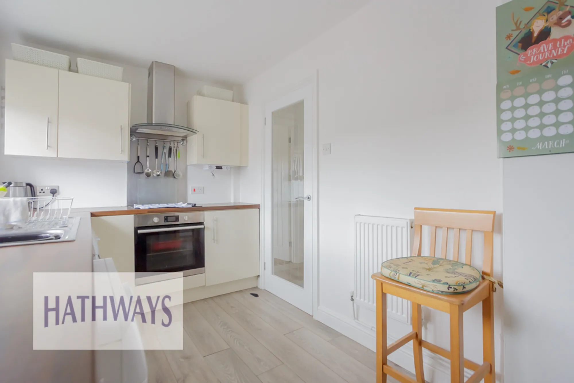 2 bed flat for sale in Caernarvon Crescent, Cwmbran  - Property Image 6
