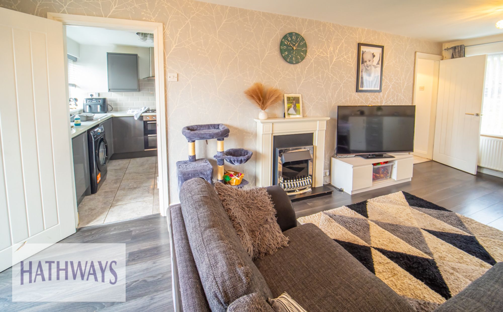 3 bed mid-terraced house for sale in Plas Bryn Gomer, Cwmbran  - Property Image 9