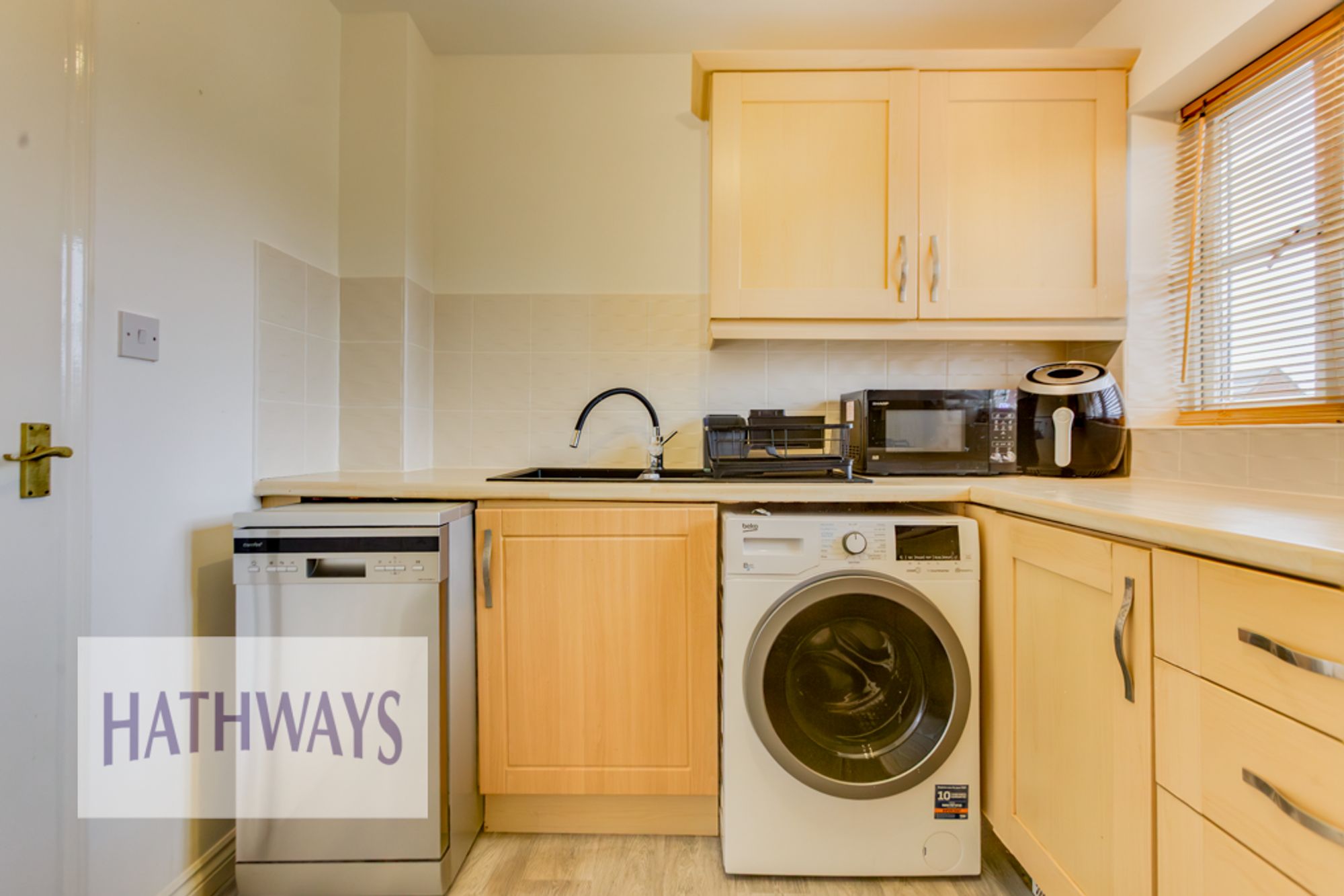 2 bed coach house for sale in Golwg Y Bont, Blackwood 5