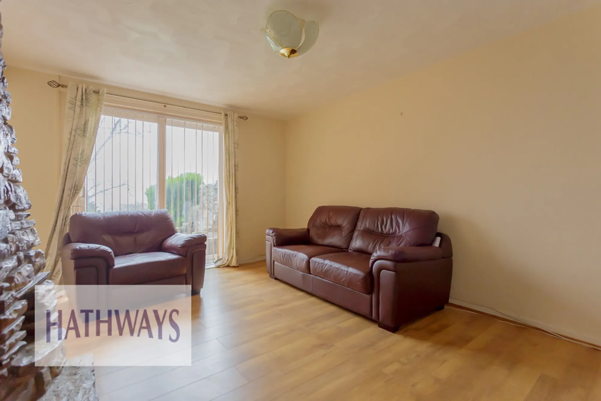 3 bed mid-terraced house for sale in Brynhyfryd, Cwmbran  - Property Image 11