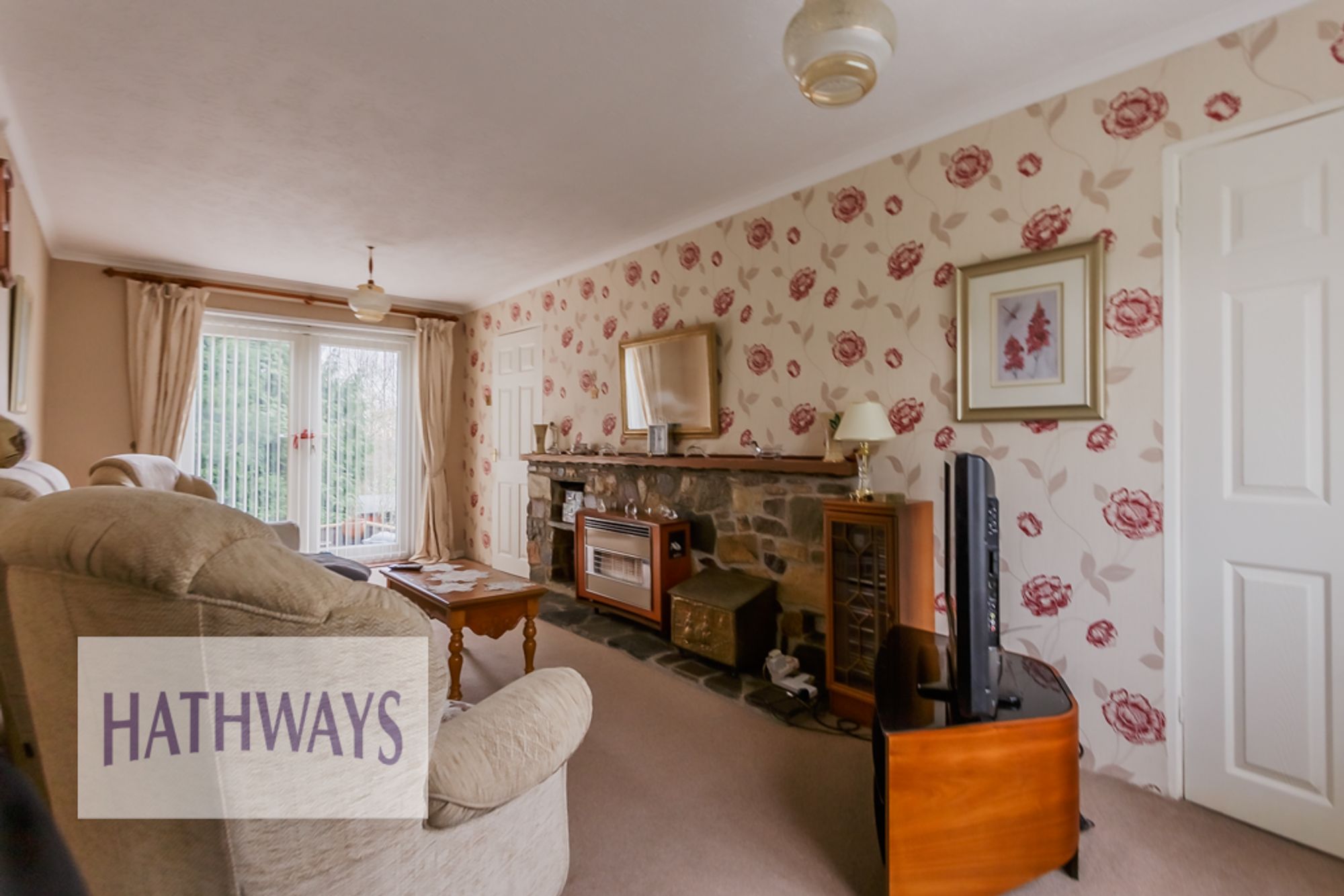 3 bed end of terrace house for sale in Ty Box Road, Cwmbran  - Property Image 11