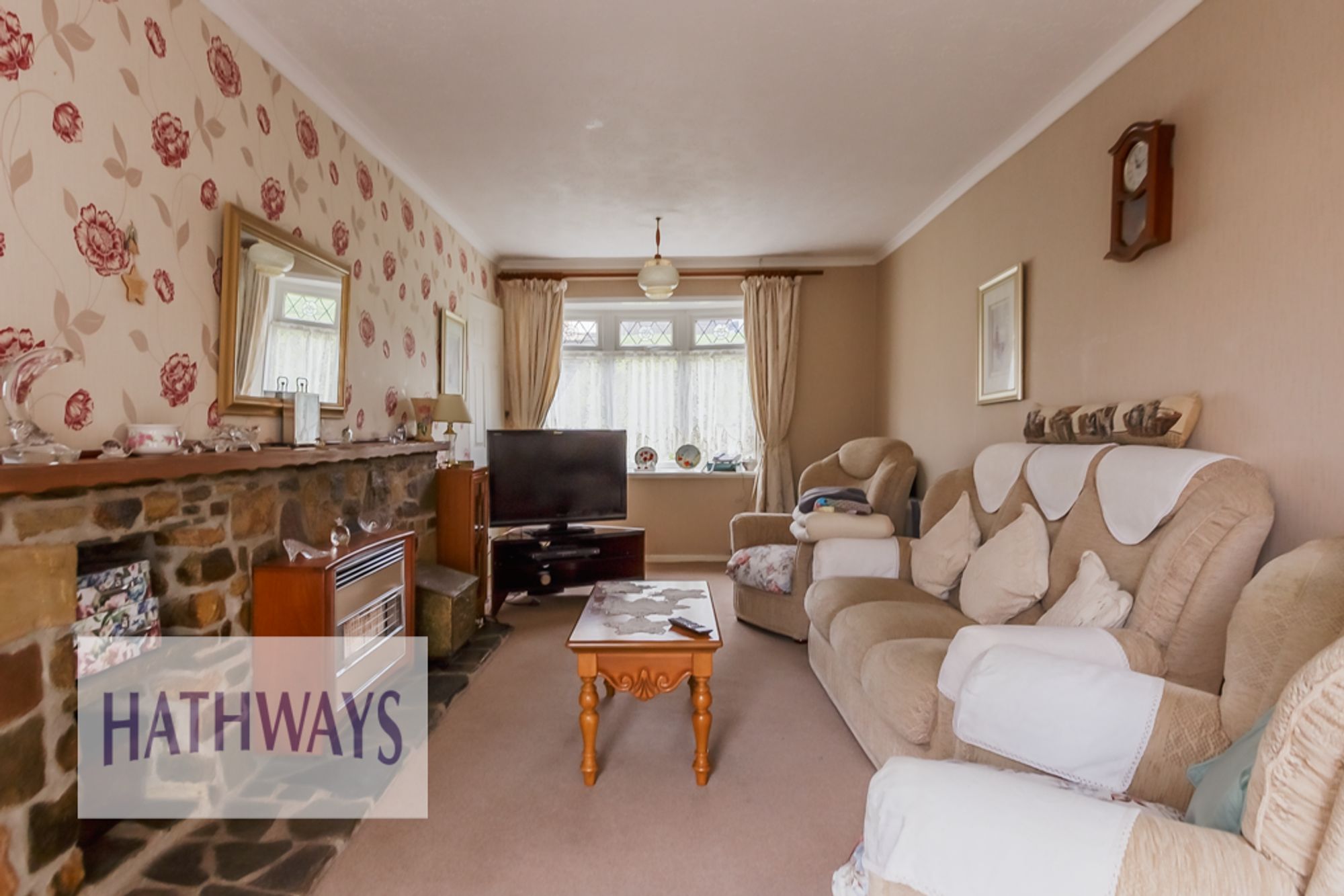 3 bed end of terrace house for sale in Ty Box Road, Cwmbran  - Property Image 8