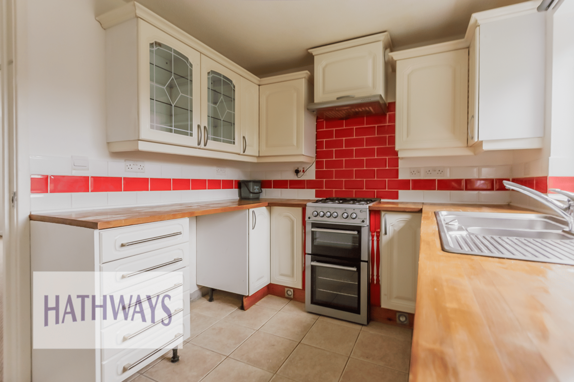 2 bed flat for sale in Oak Street, Cwmbran  - Property Image 8