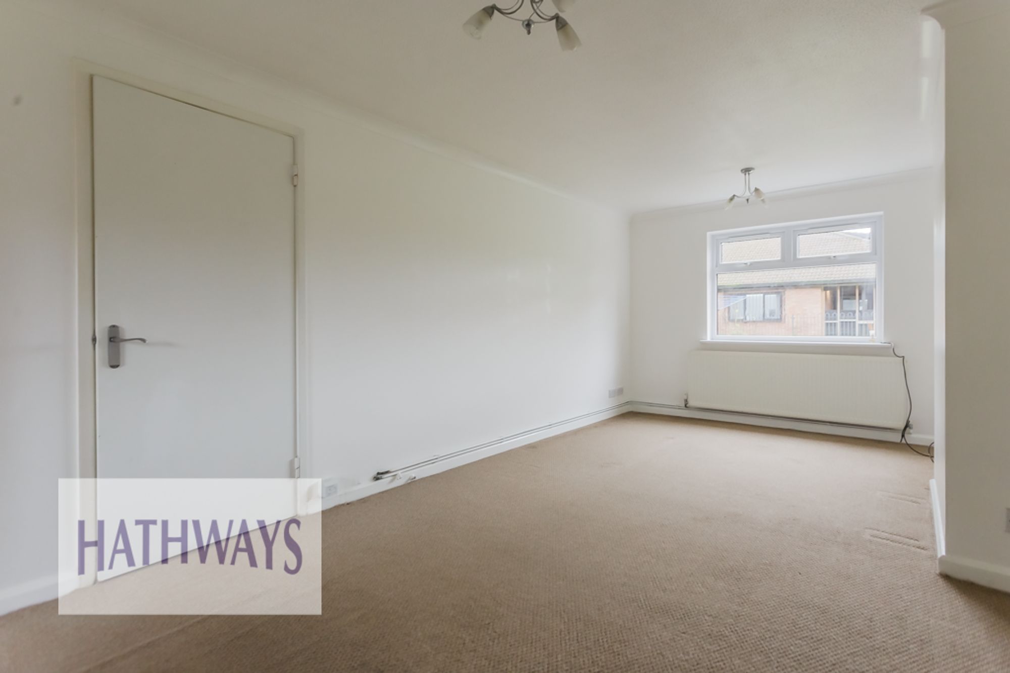 2 bed flat for sale in Oak Street, Cwmbran  - Property Image 12