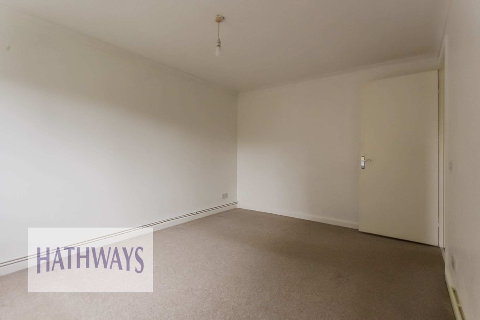 2 bed flat for sale in Oak Street, Cwmbran  - Property Image 18