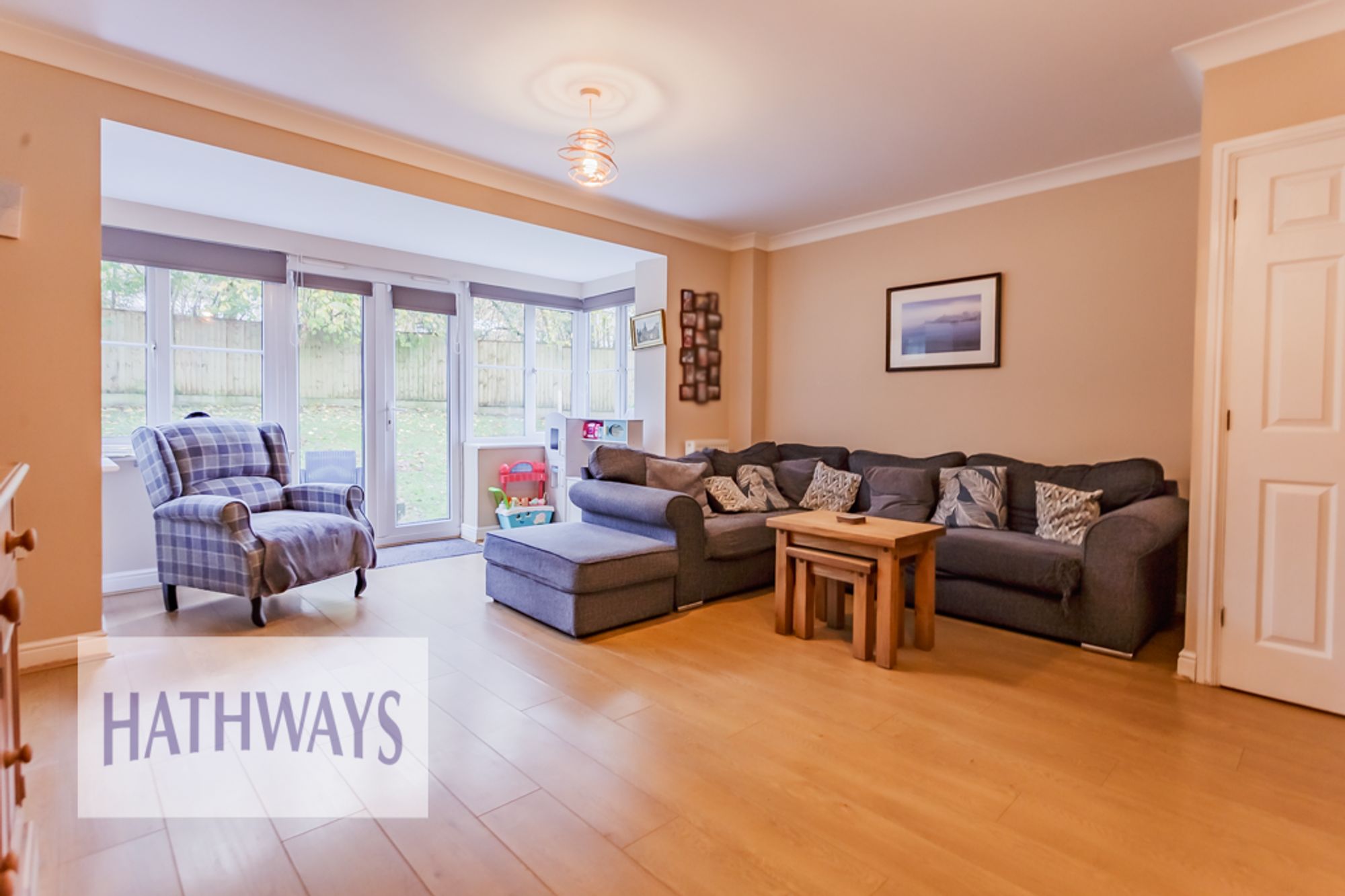 4 bed end of terrace house for sale in Mill House Court, Cwmbran  - Property Image 8