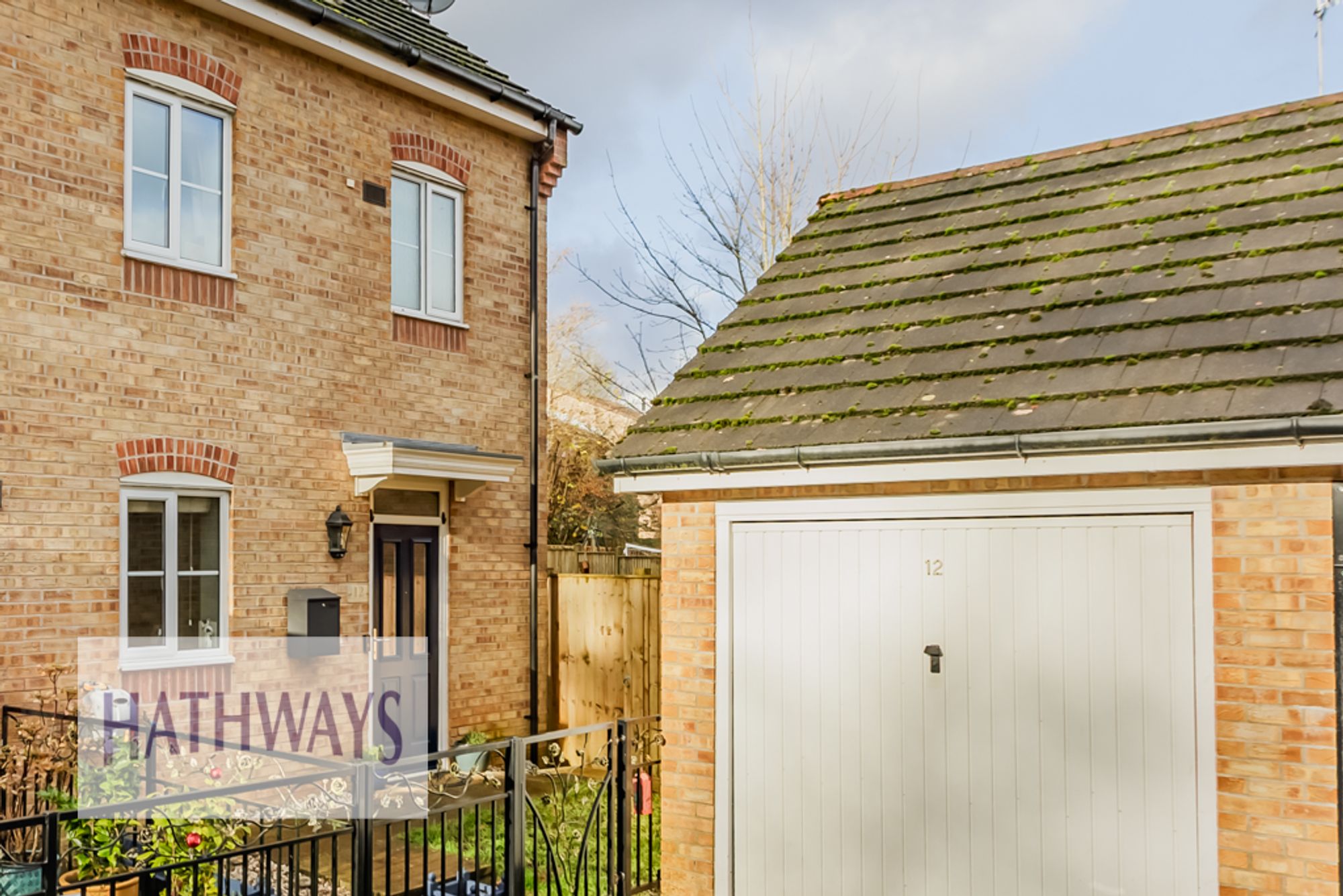 4 bed end of terrace house for sale in Mill House Court, Cwmbran  - Property Image 1