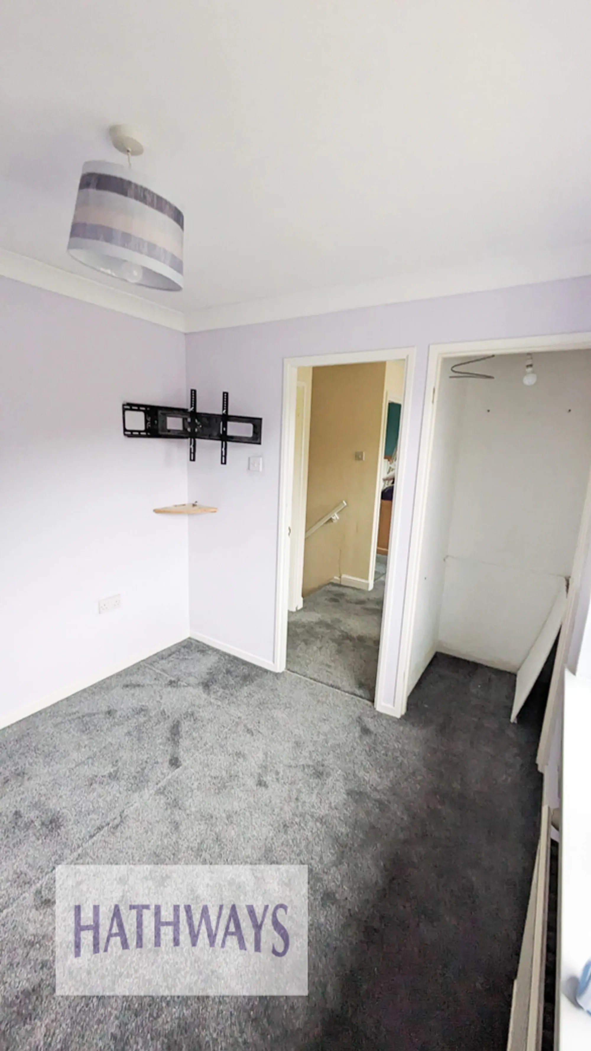 3 bed mid-terraced house for sale in Howe Circle, Newport  - Property Image 10