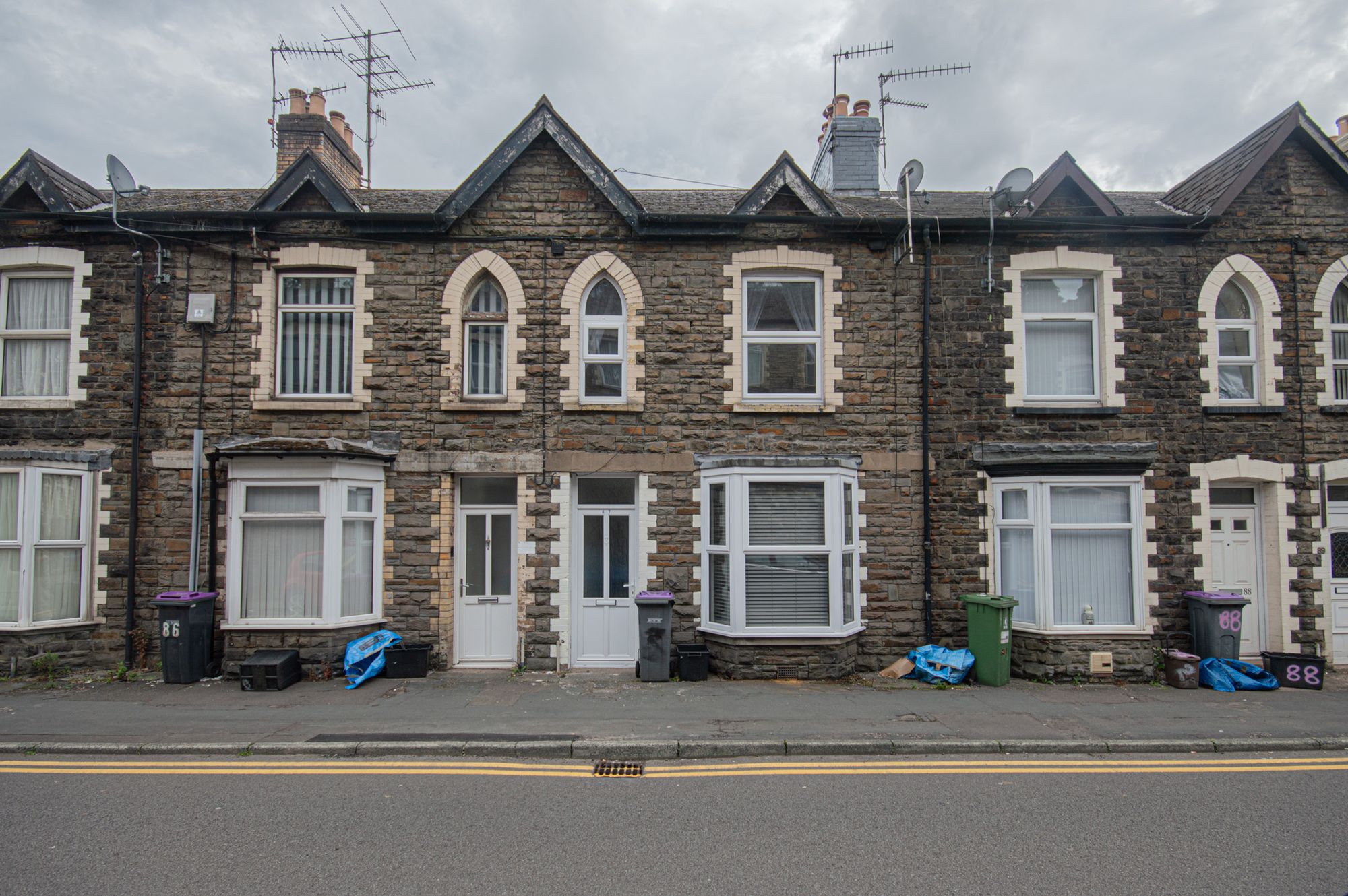 2 bed terraced house to rent in Osborne Road, Pontypool  - Property Image 1