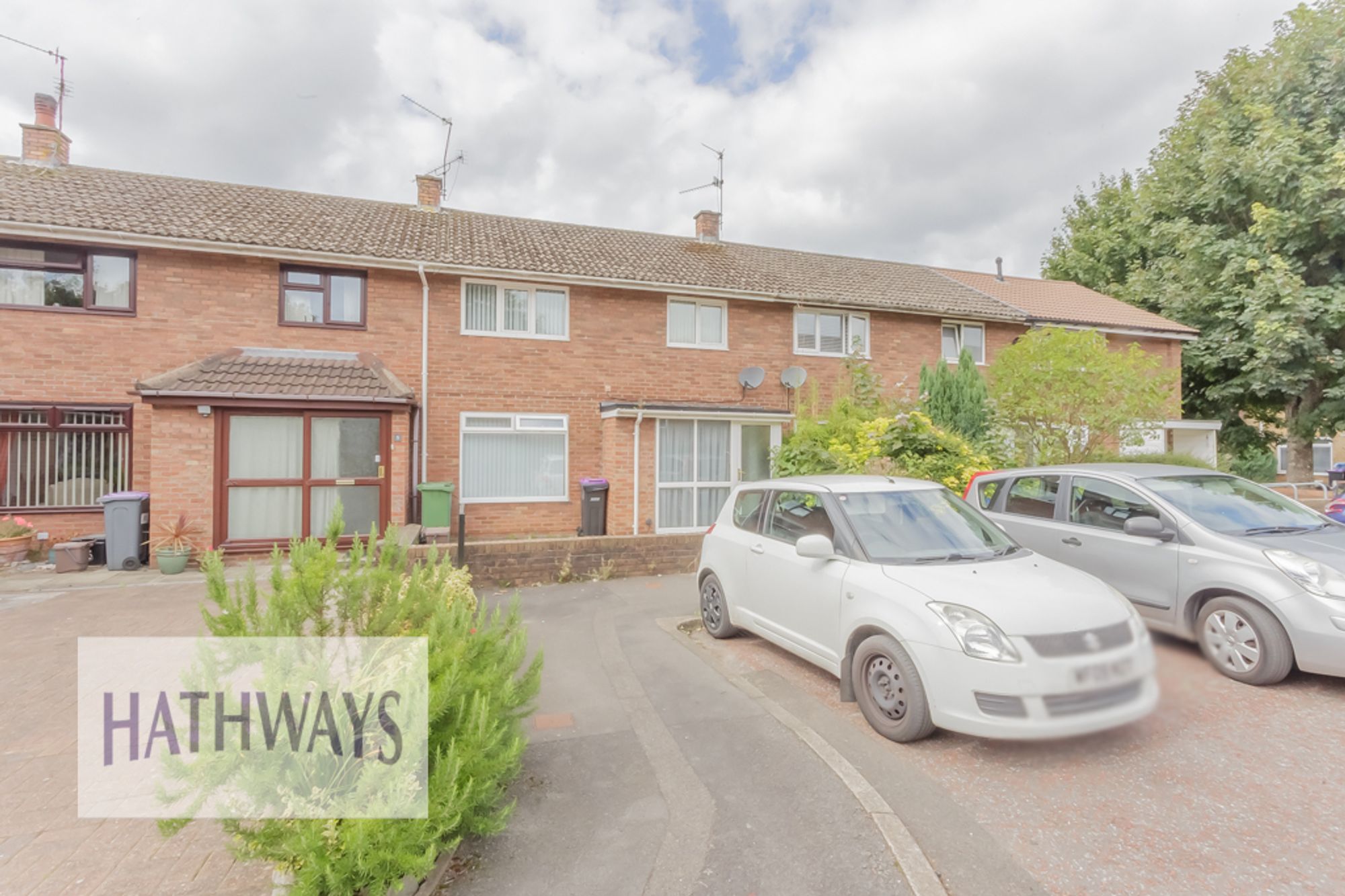 3 bed house for sale in Pembroke Place, Cwmbran  - Property Image 1