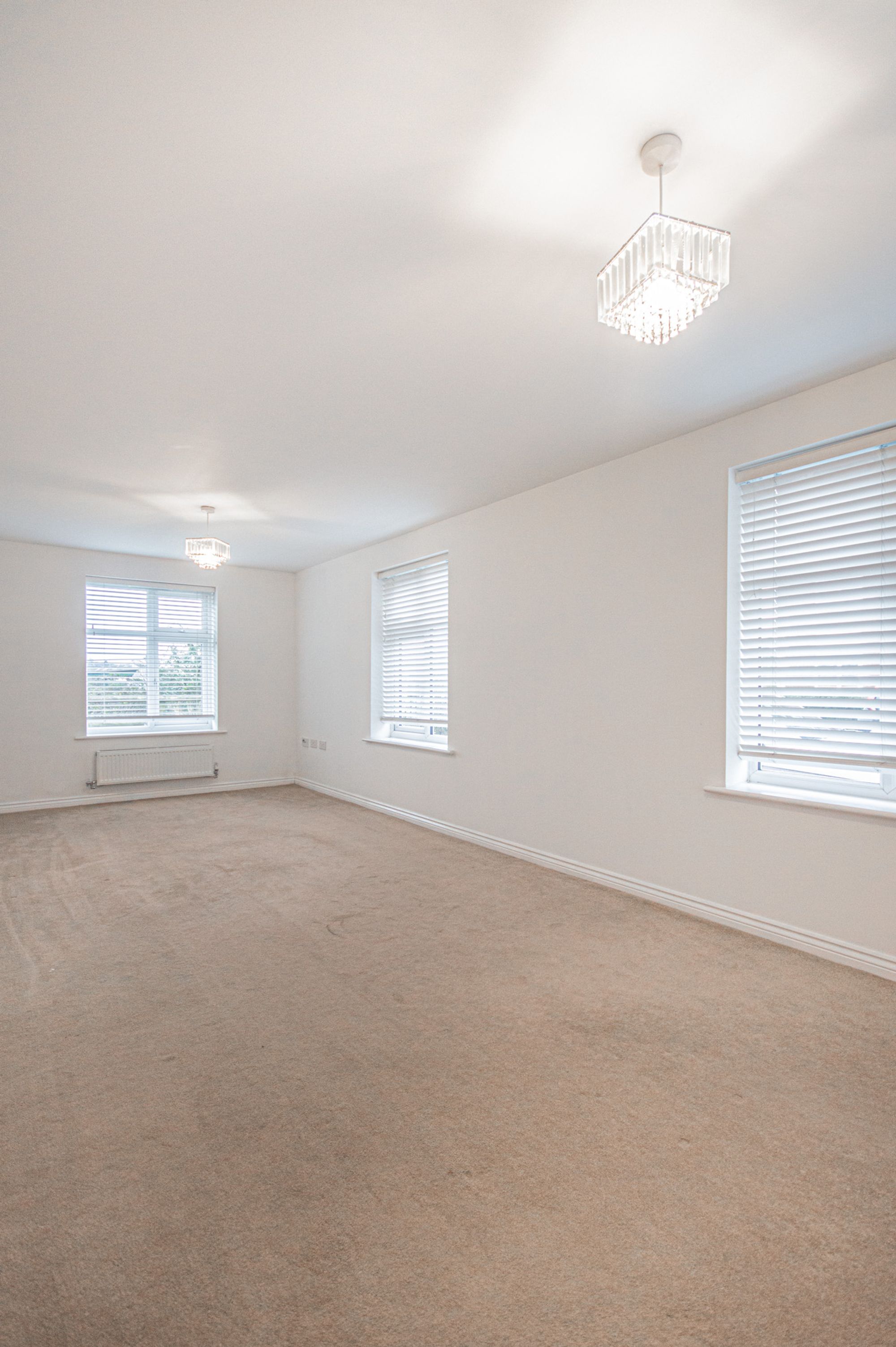 2 bed flat to rent in Anderson Grove, Newport  - Property Image 2