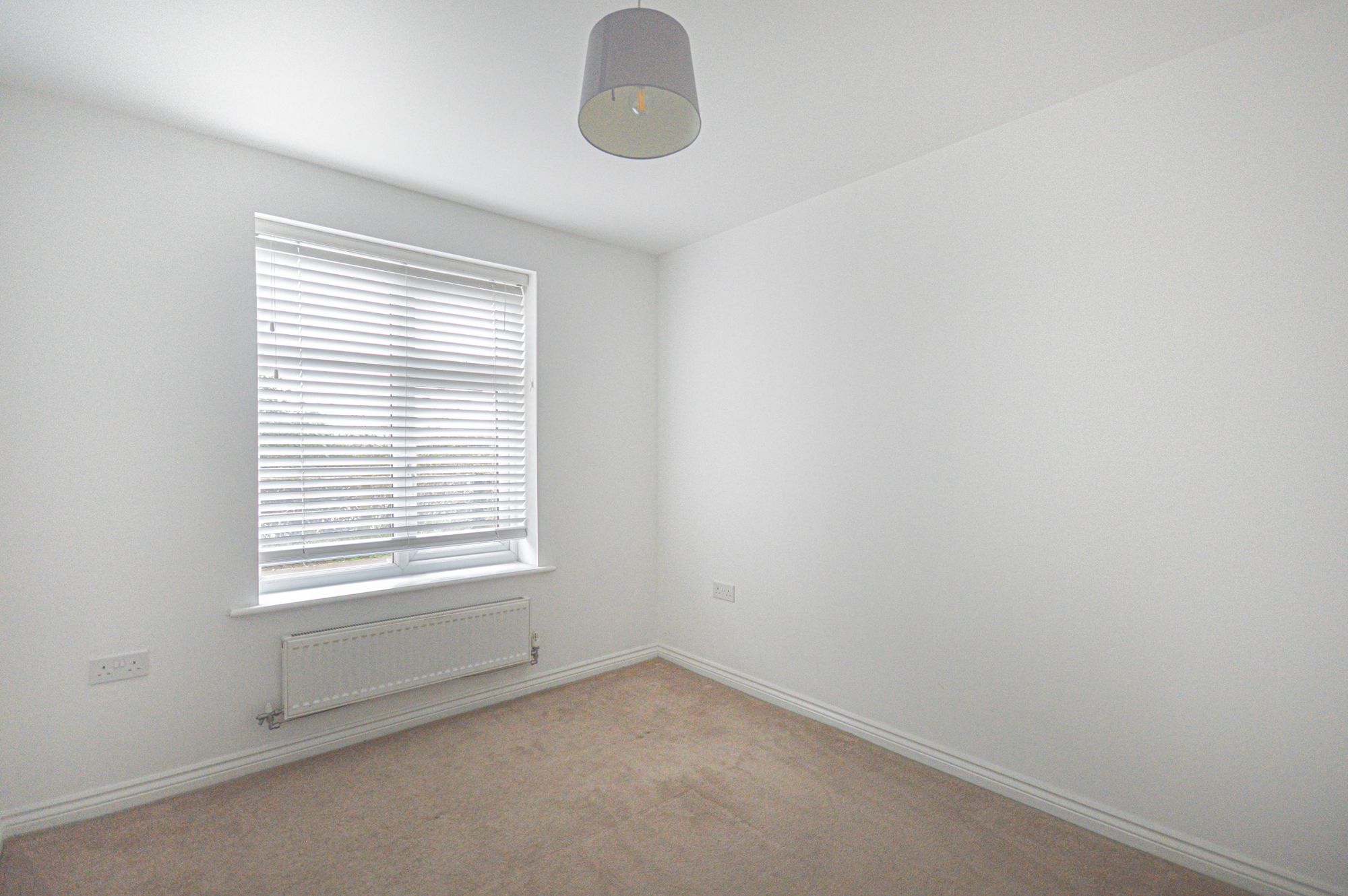 2 bed flat to rent in Anderson Grove, Newport  - Property Image 10