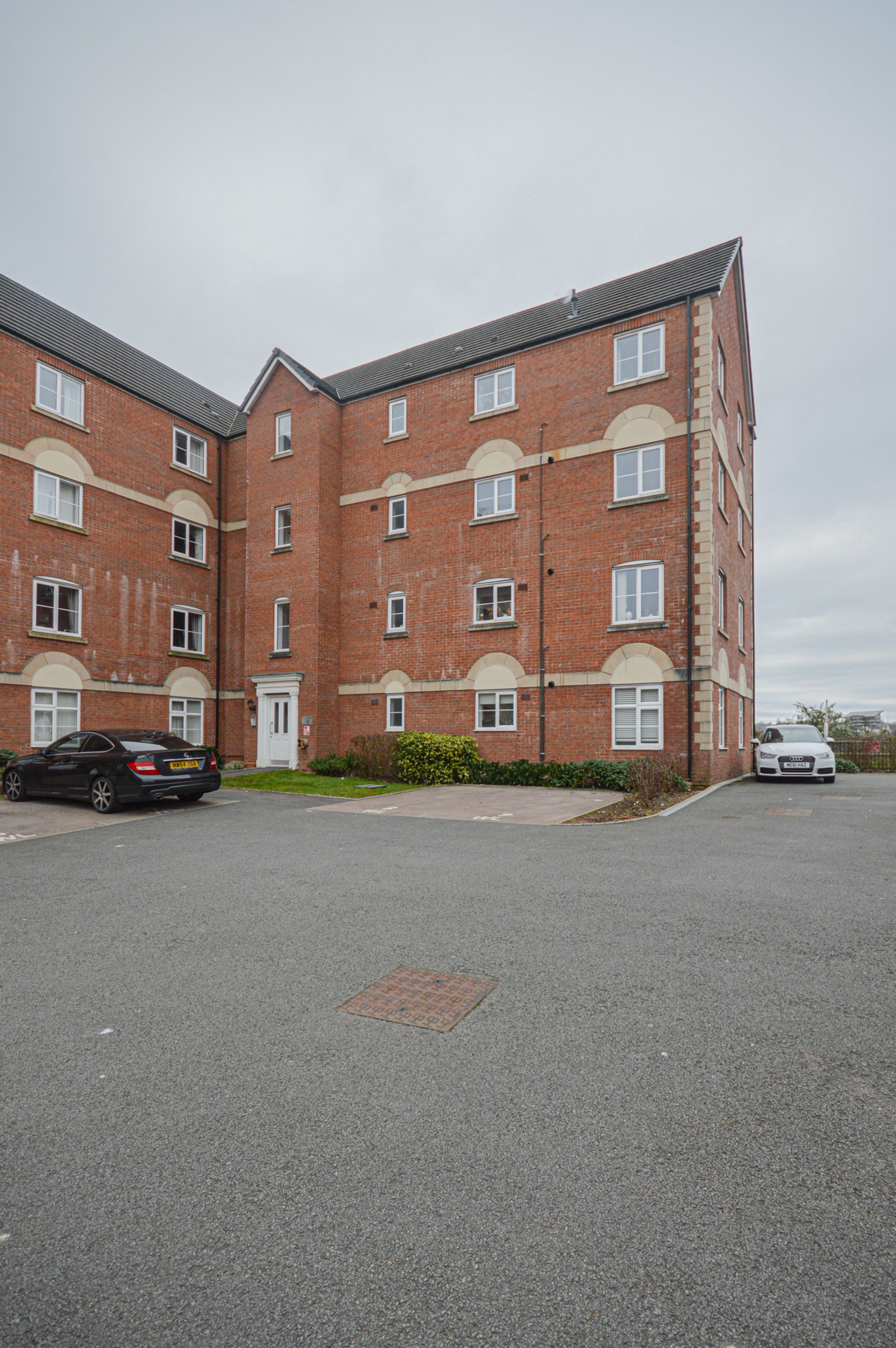 2 bed flat to rent in Anderson Grove, Newport  - Property Image 12