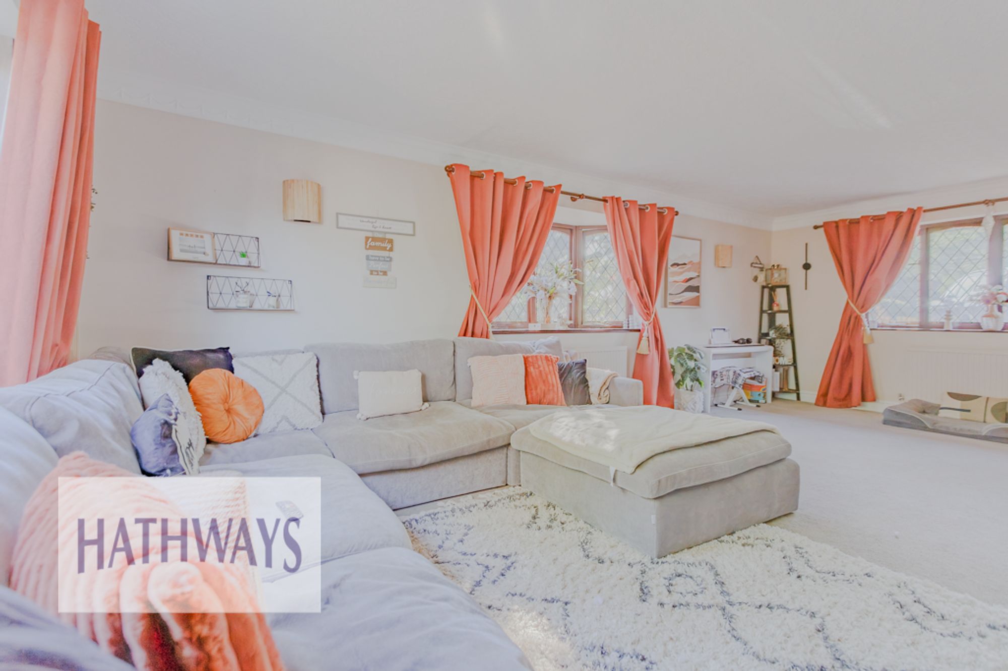 4 bed detached house to rent in Tudor Woods, Cwmbran 3