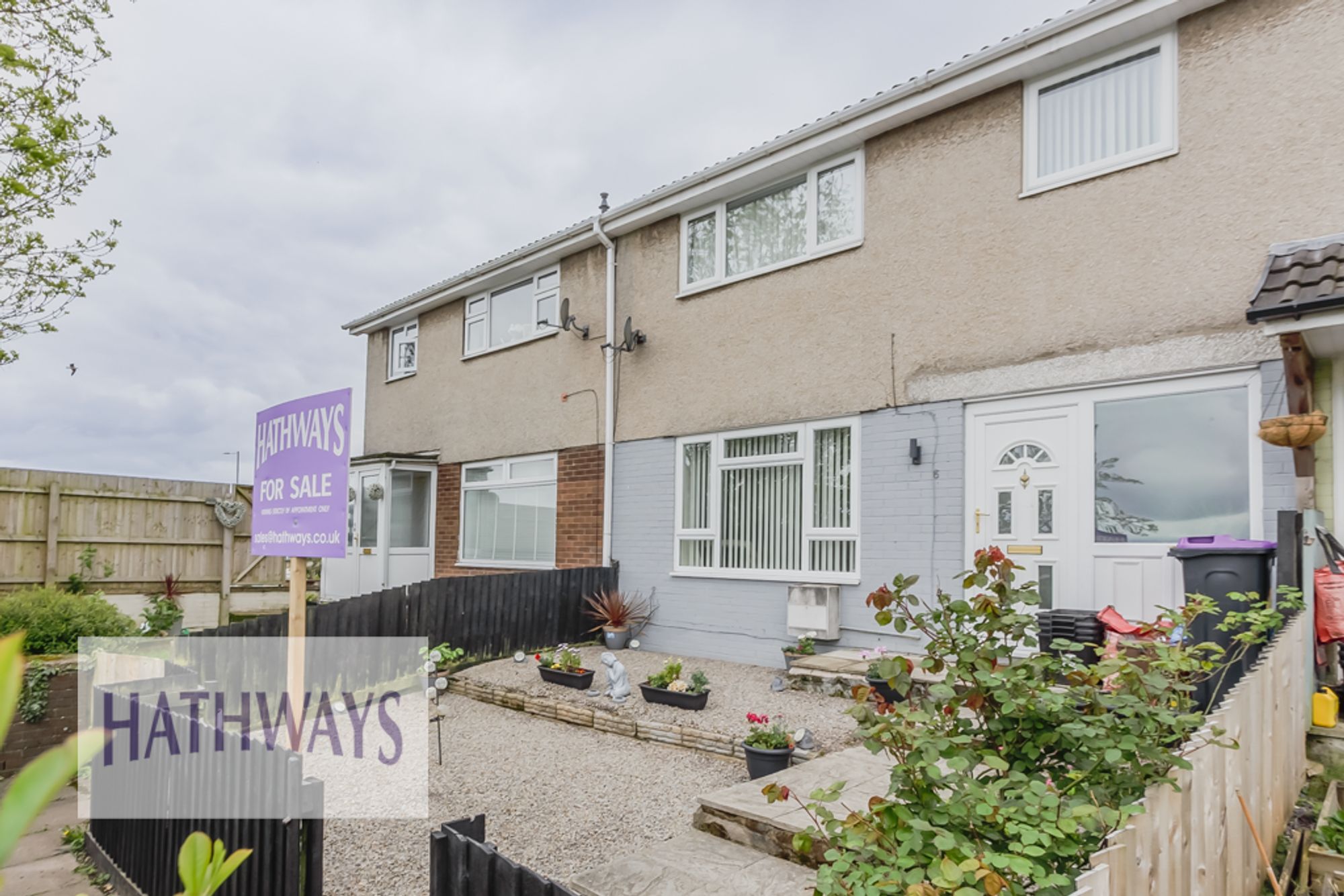 3 bed mid-terraced house for sale in Green Meadow Close, Cwmbran, NP44