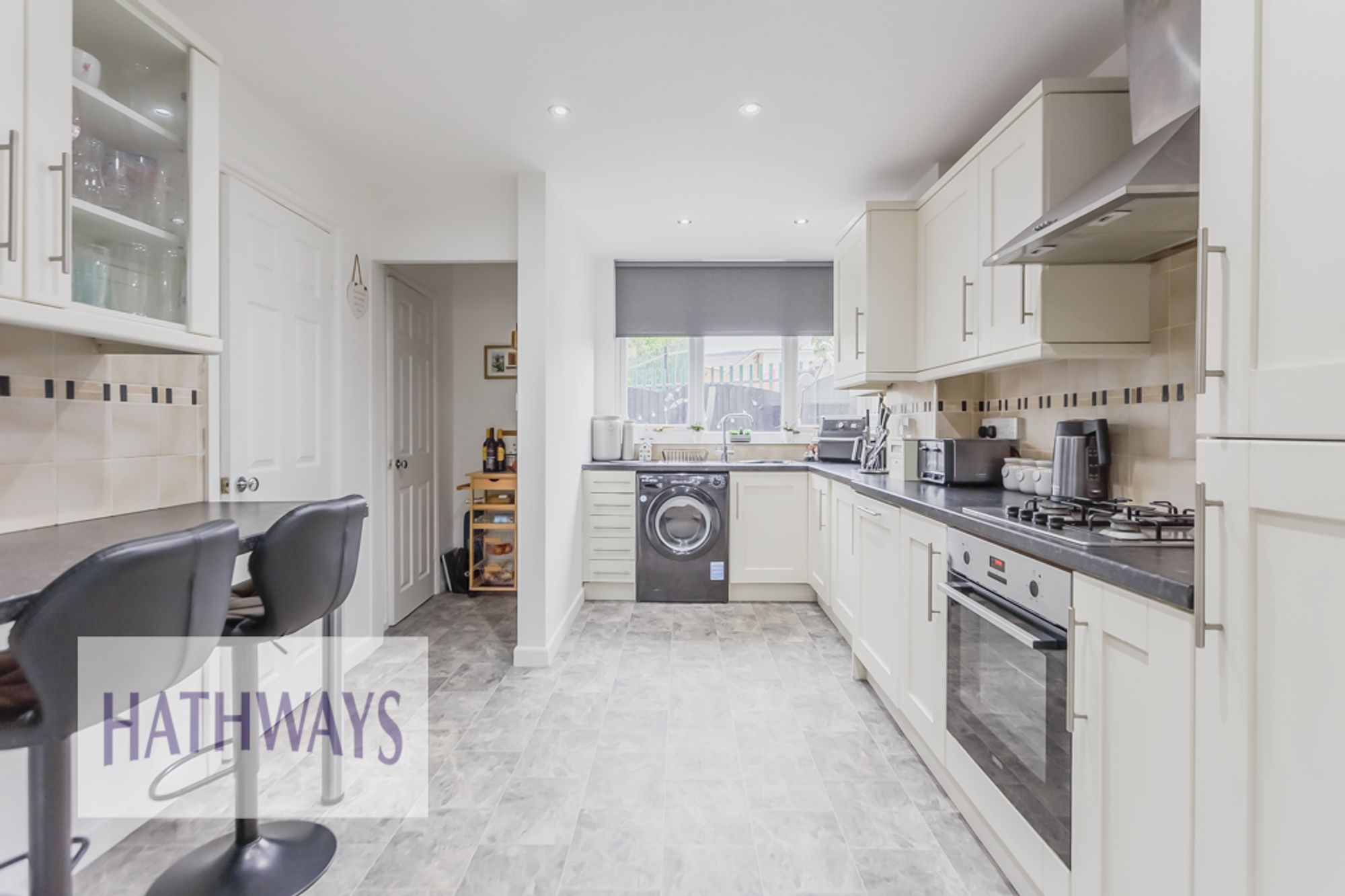3 bed mid-terraced house for sale in Green Meadow Close, Cwmbran  - Property Image 10