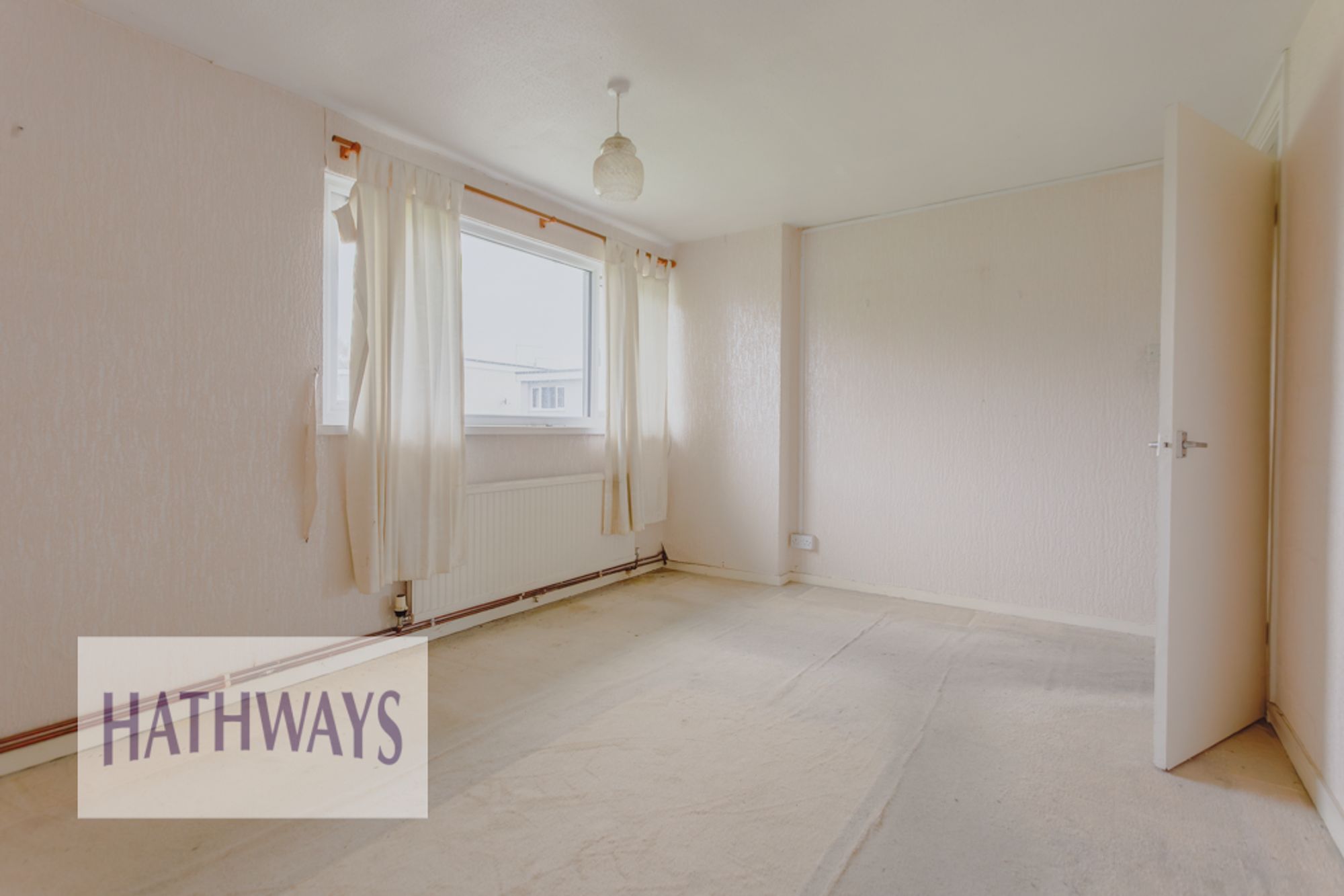 2 bed flat for sale in Monmouth Close, Pontypool  - Property Image 15