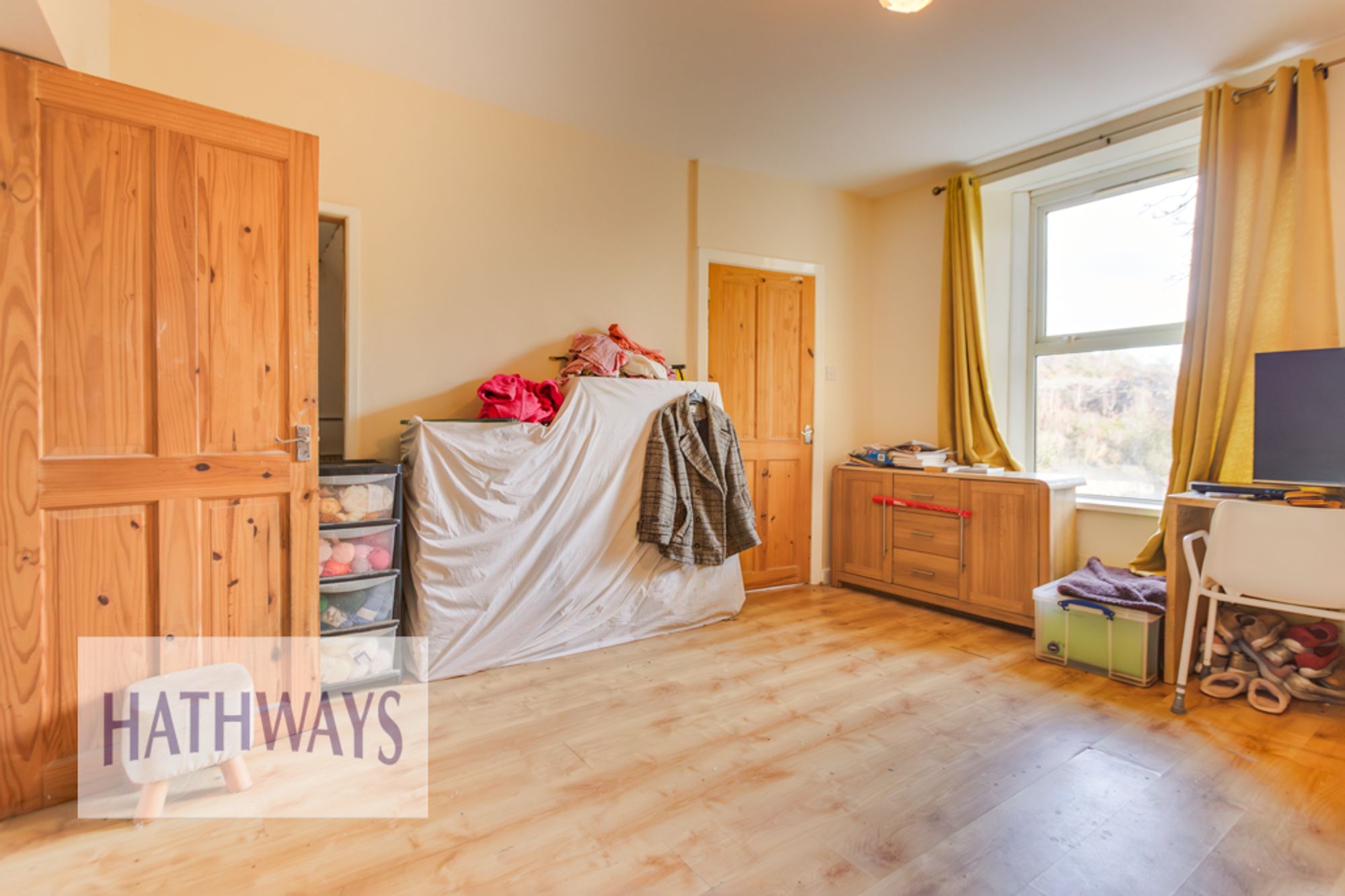 3 bed end of terrace house for sale in Black Path, Pontypool 9