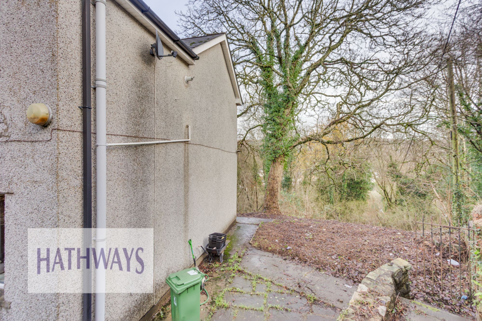 3 bed end of terrace house for sale in Black Path, Pontypool  - Property Image 31