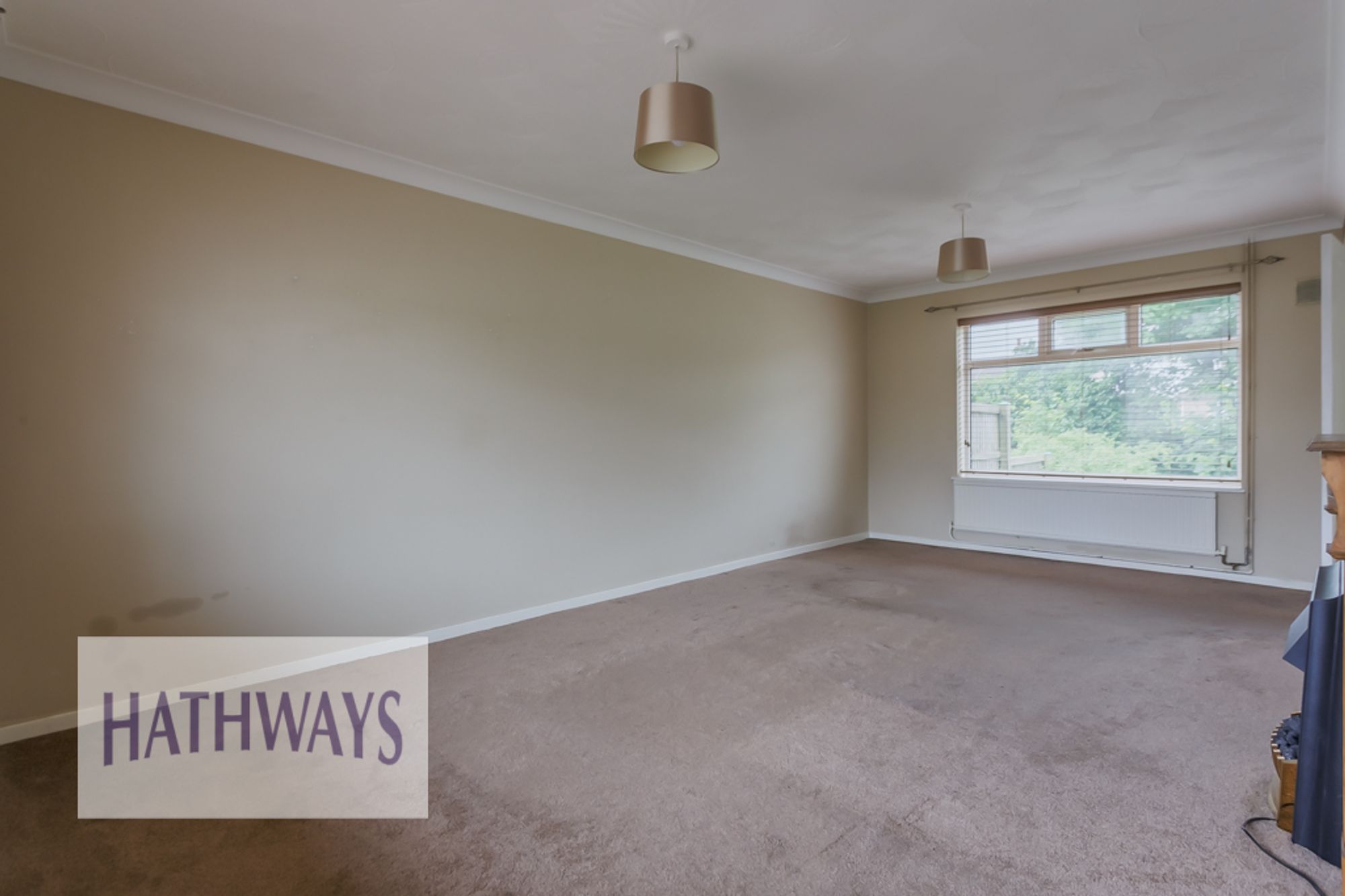 3 bed house for sale in Henllys Way, Cwmbran  - Property Image 5