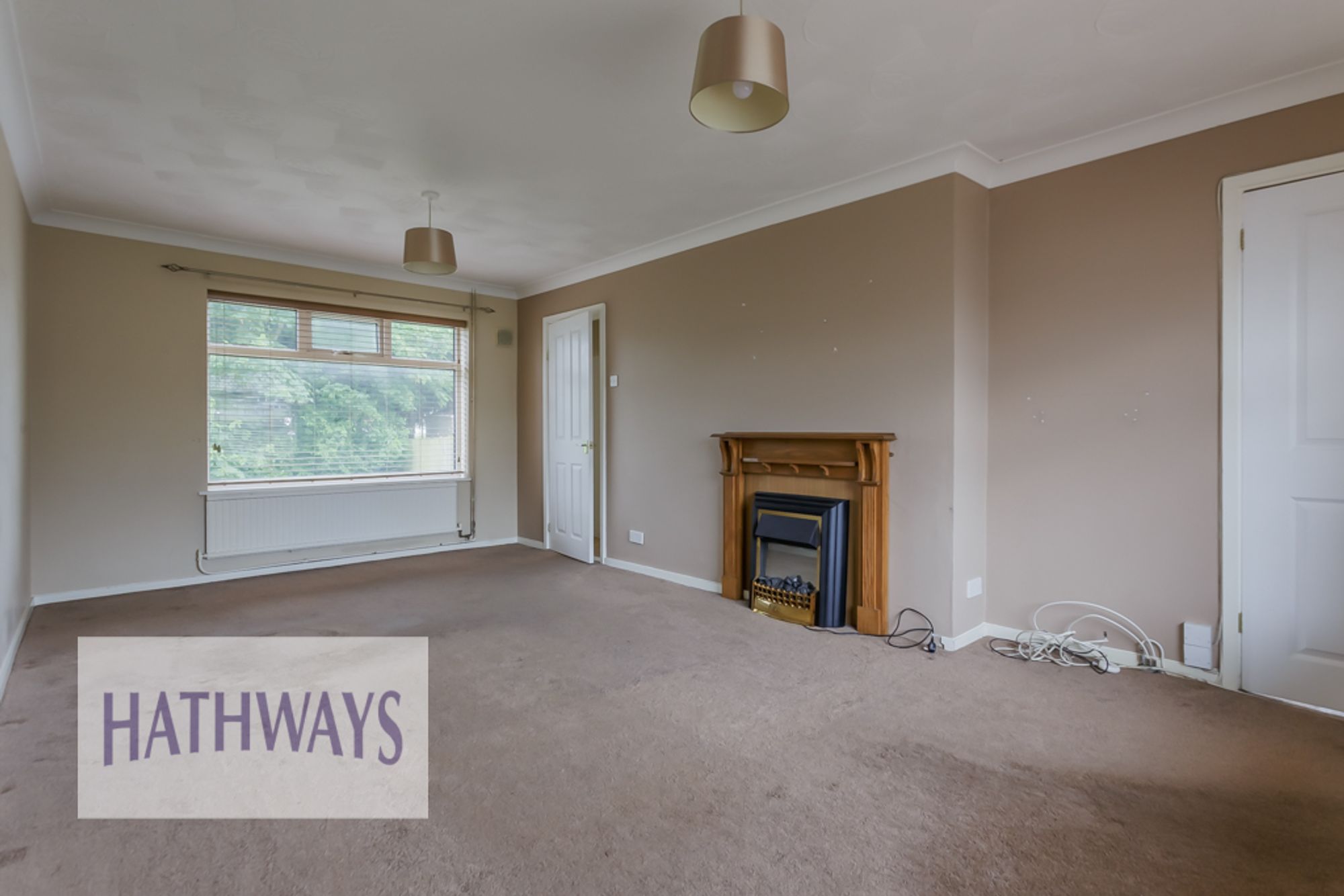 3 bed house for sale in Henllys Way, Cwmbran  - Property Image 6