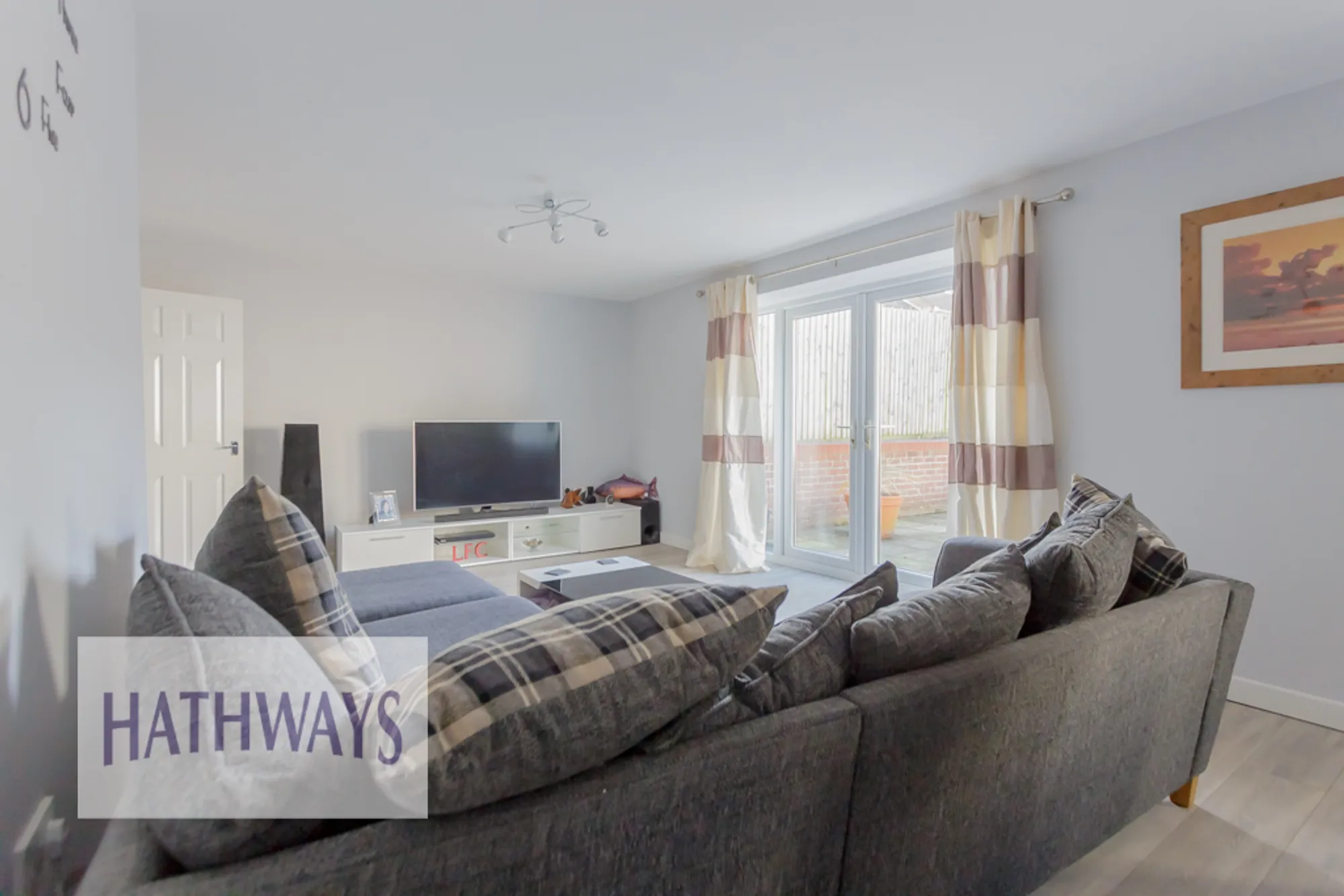 3 bed end of terrace house for sale in Ysgol Place, Cwmbran  - Property Image 6