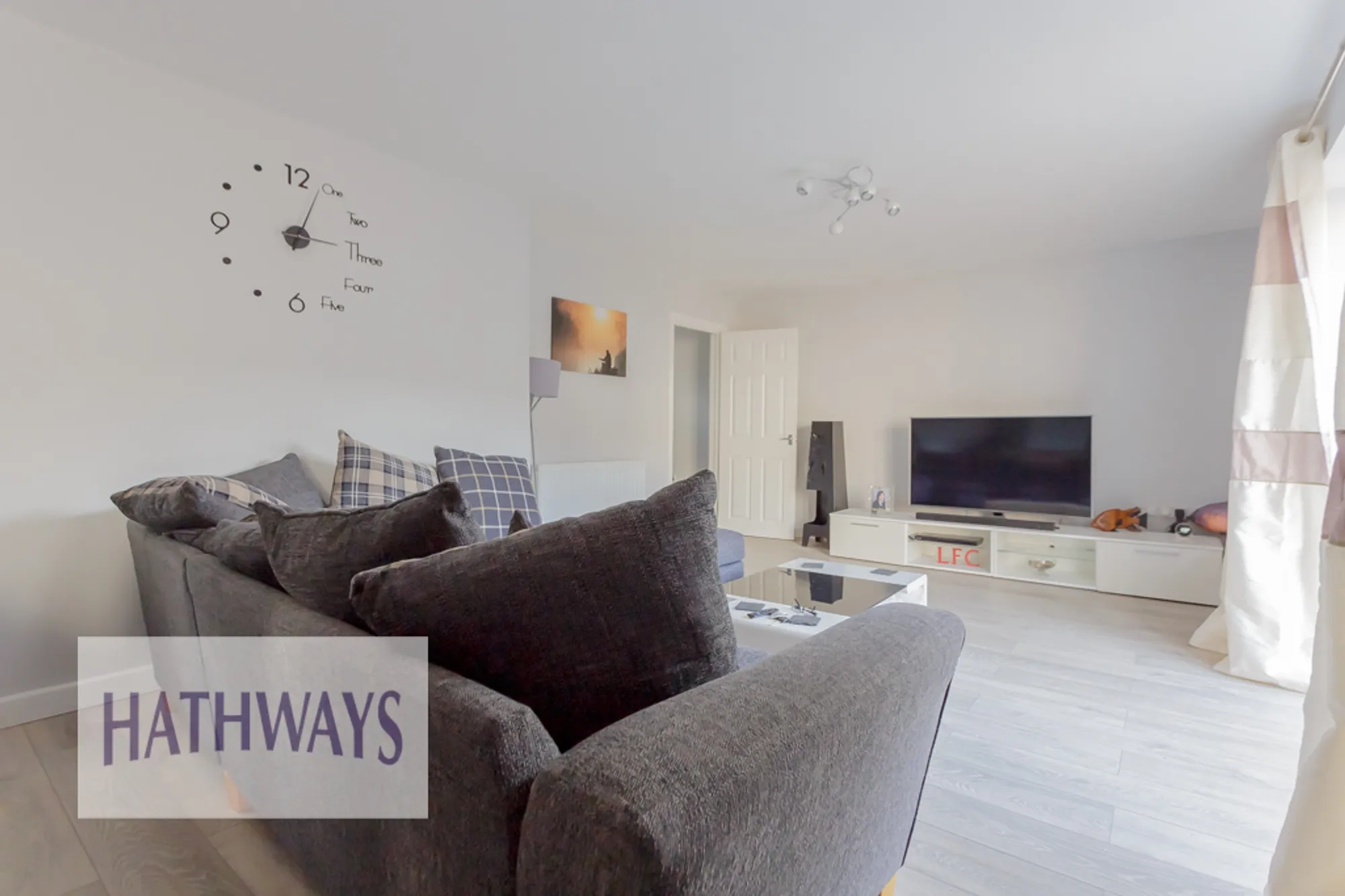 3 bed end of terrace house for sale in Ysgol Place, Cwmbran  - Property Image 9