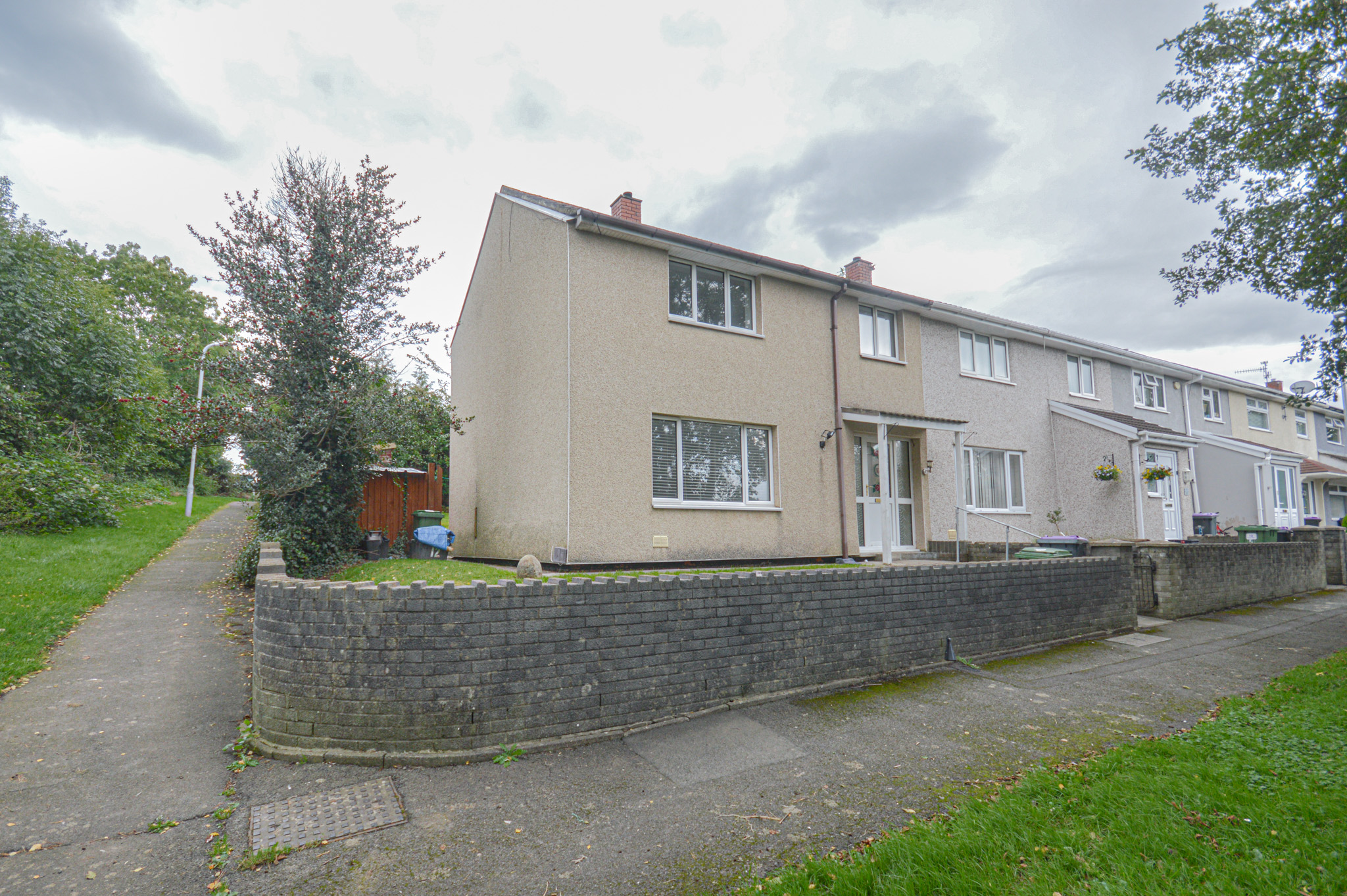 3 bed house to rent in Hazel Walk, Cwmbran  - Property Image 1